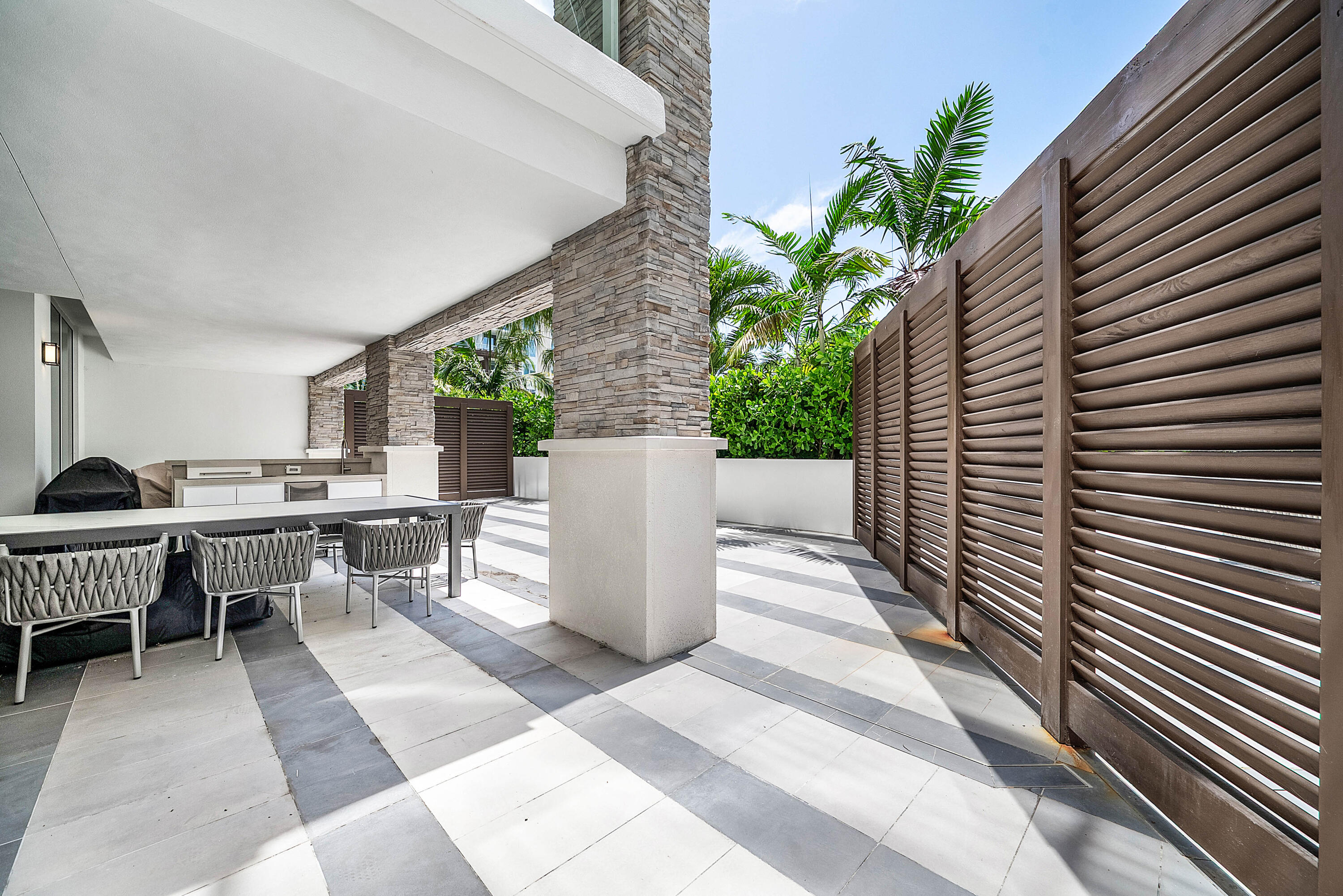 220 SE Mizner #205, Boca Raton FL 33432
