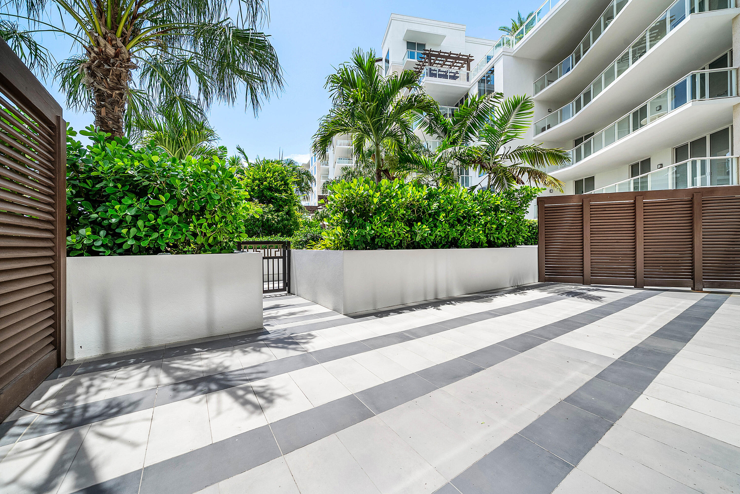 220 SE Mizner #205, Boca Raton FL 33432