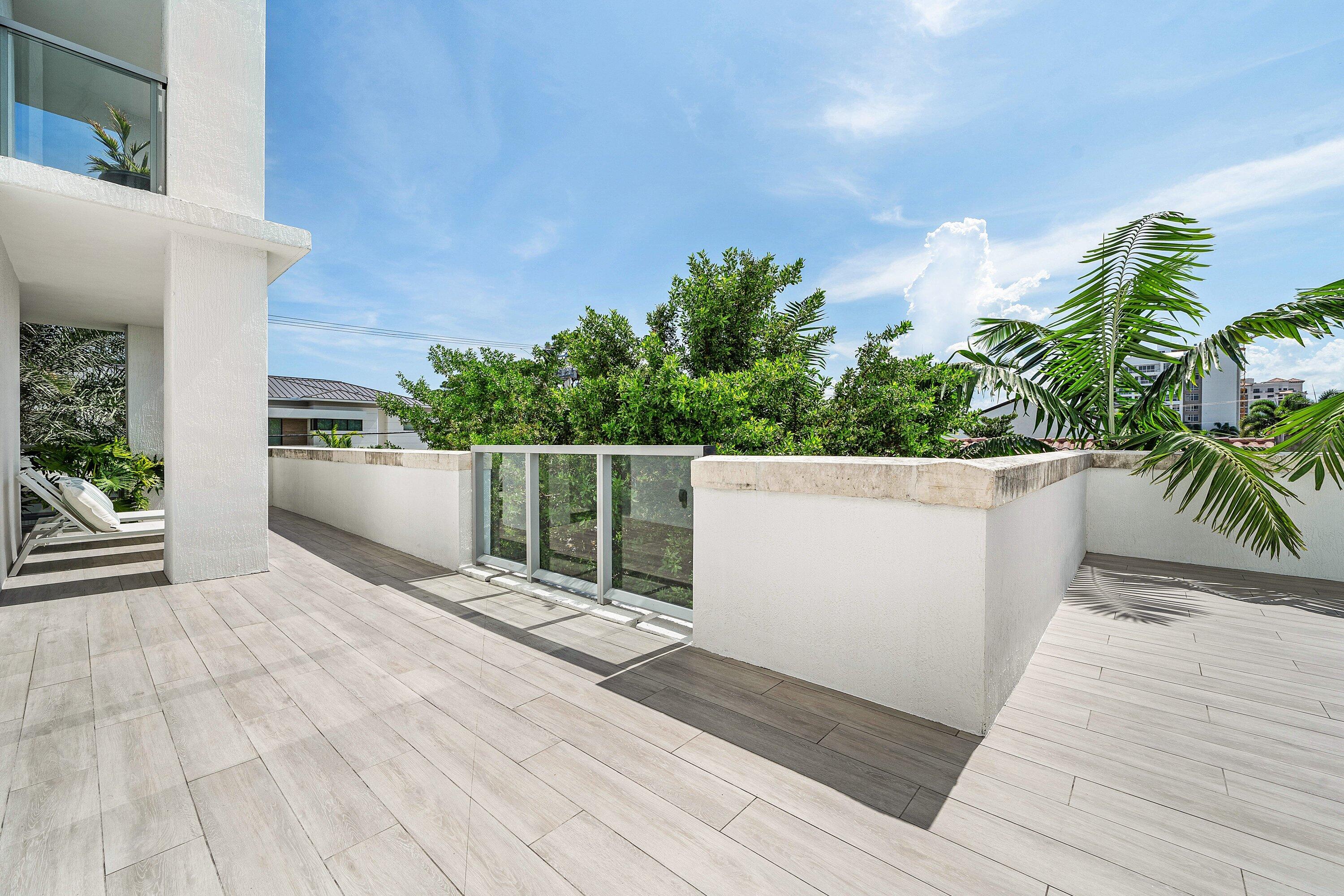 475 E Royal Palm #206, Boca Raton FL 33432