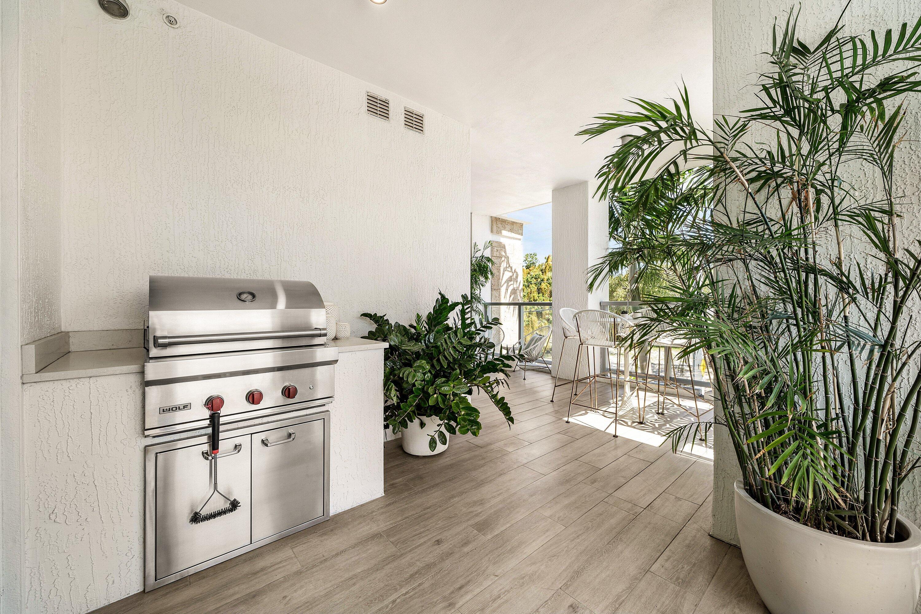 475 E Royal Palm #206, Boca Raton FL 33432