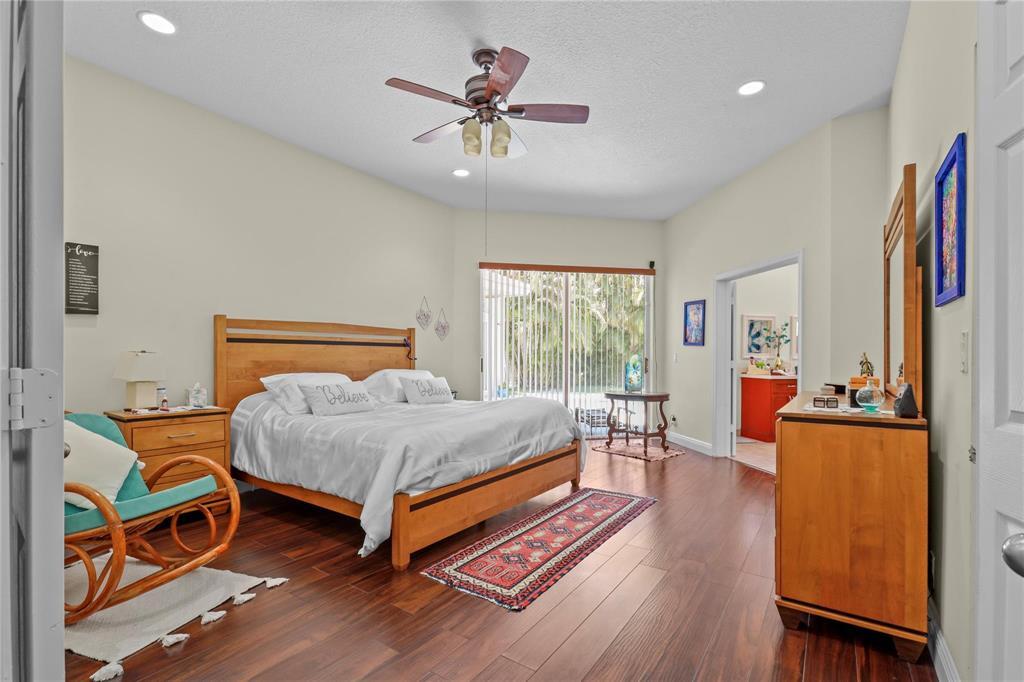 6421 NW 41st, Coral Springs FL 33067
