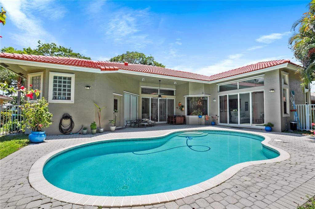 6421 NW 41st, Coral Springs FL 33067