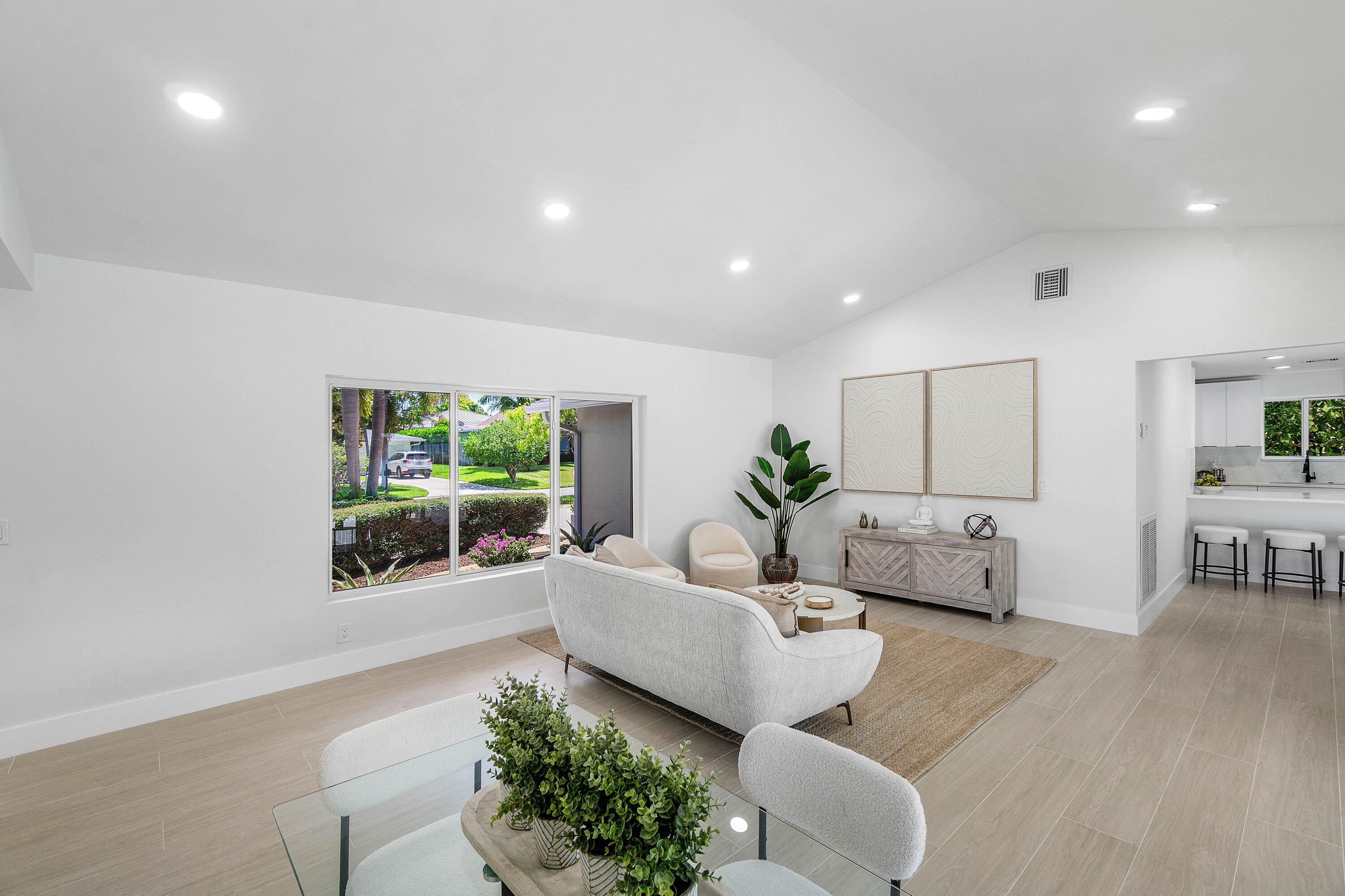 723 SW 27th, Boynton Beach FL 33435
