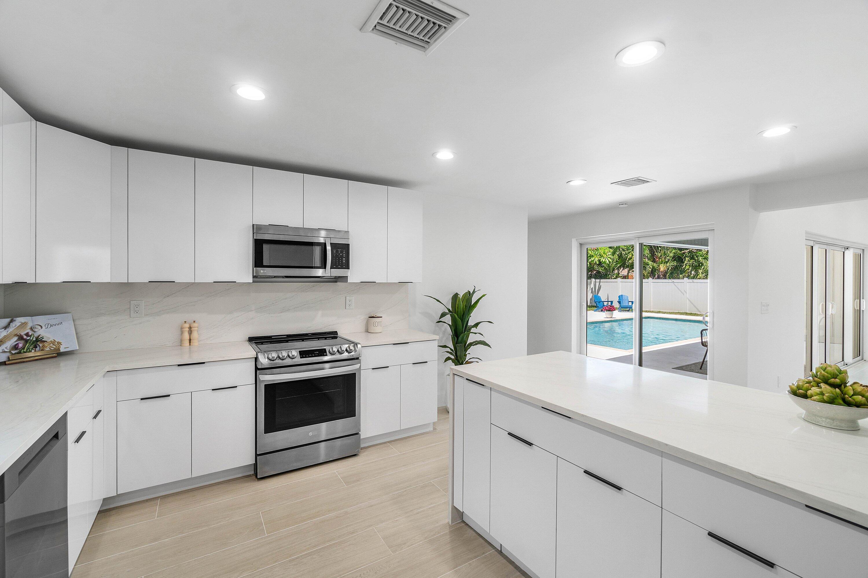 723 SW 27th, Boynton Beach FL 33435