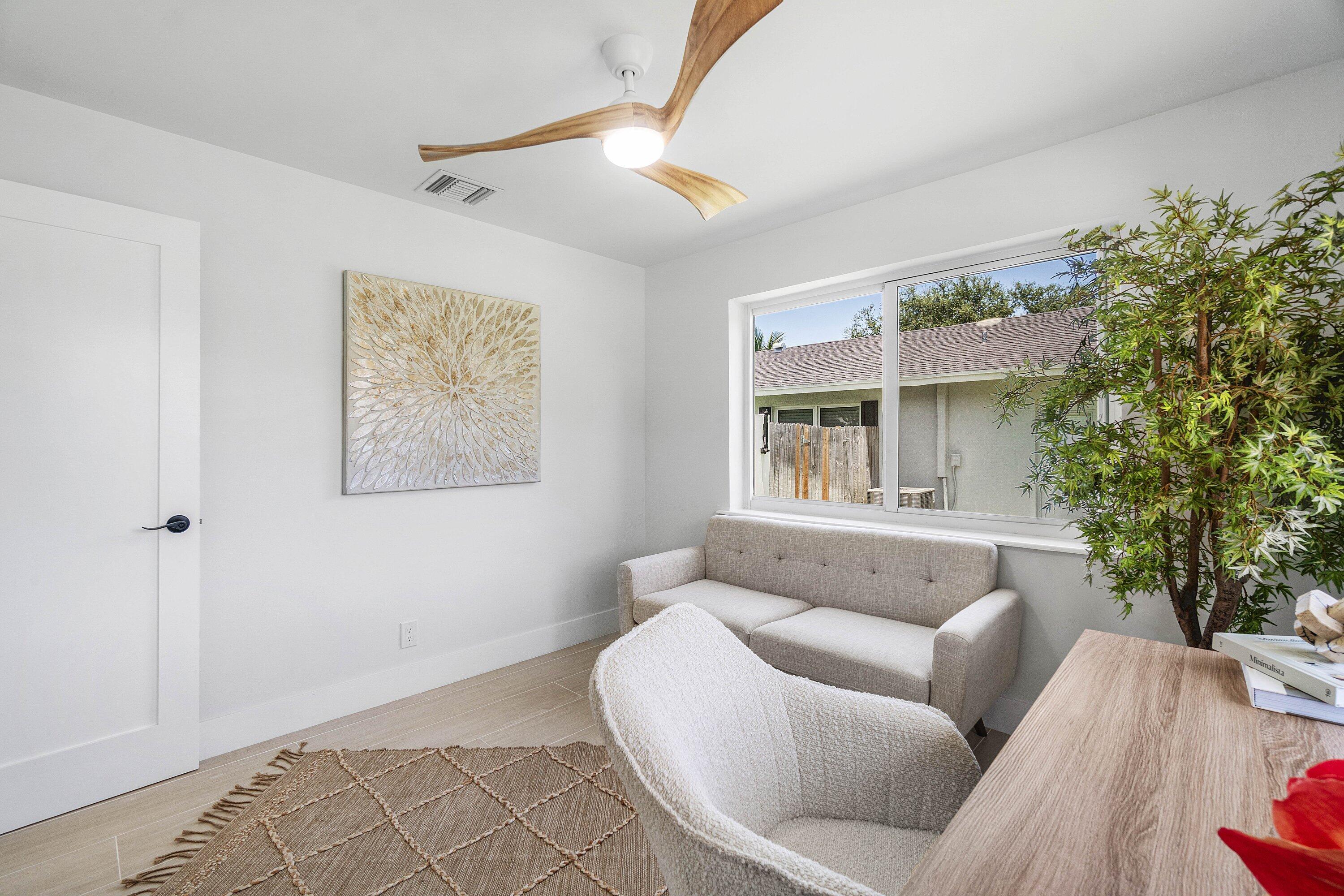 723 SW 27th, Boynton Beach FL 33435
