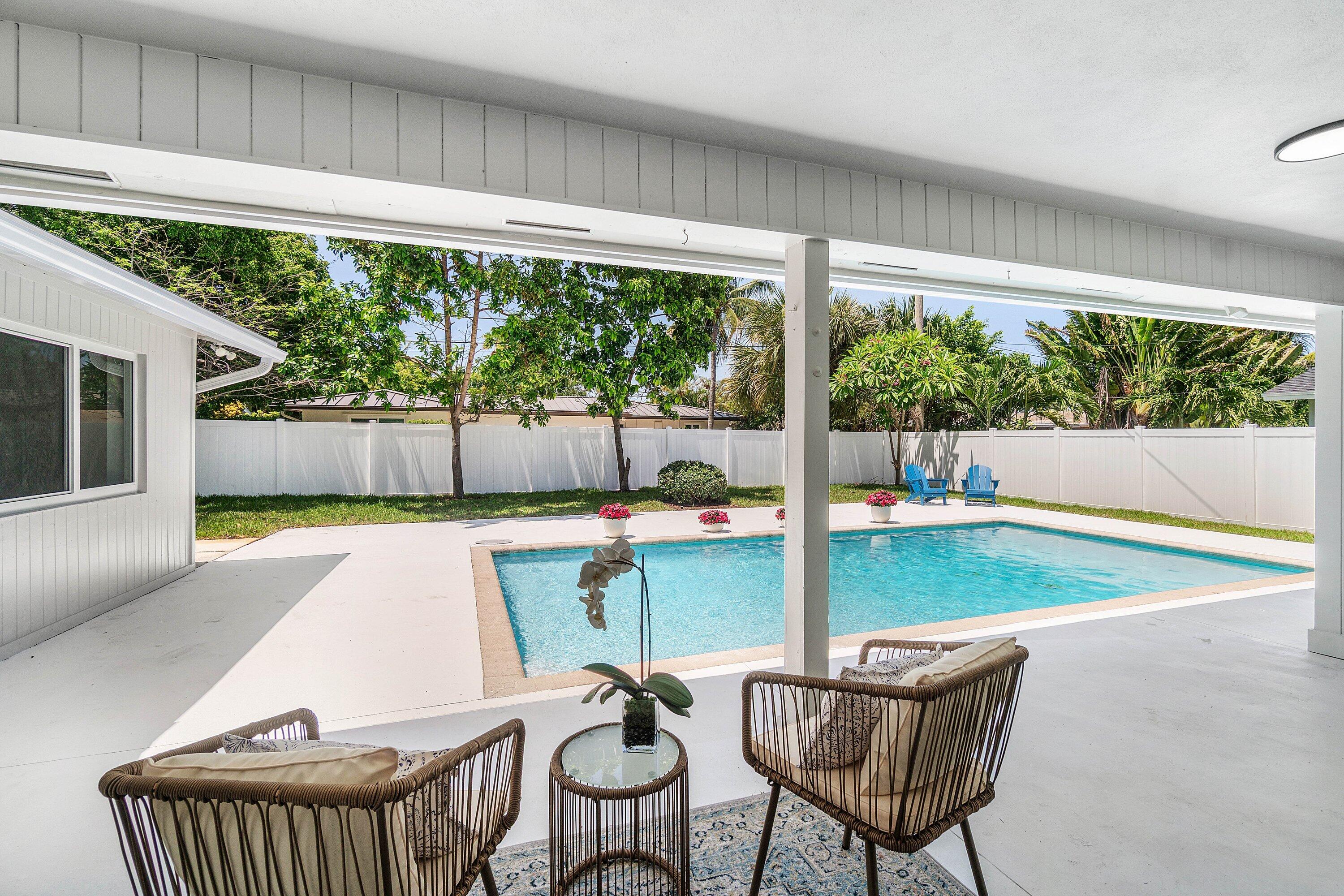 723 SW 27th, Boynton Beach FL 33435