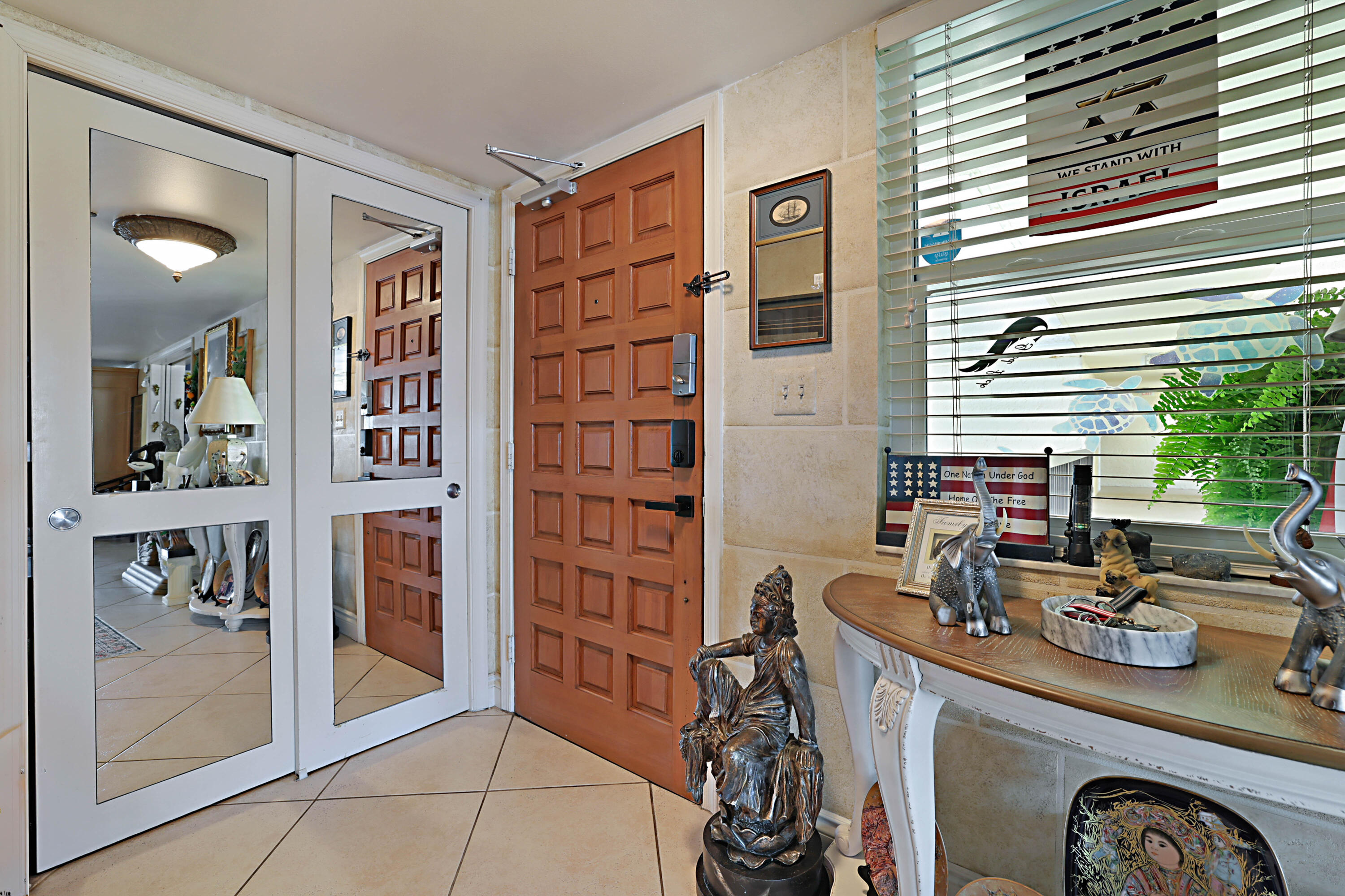 374 Golfview #205, North Palm Beach FL 33408