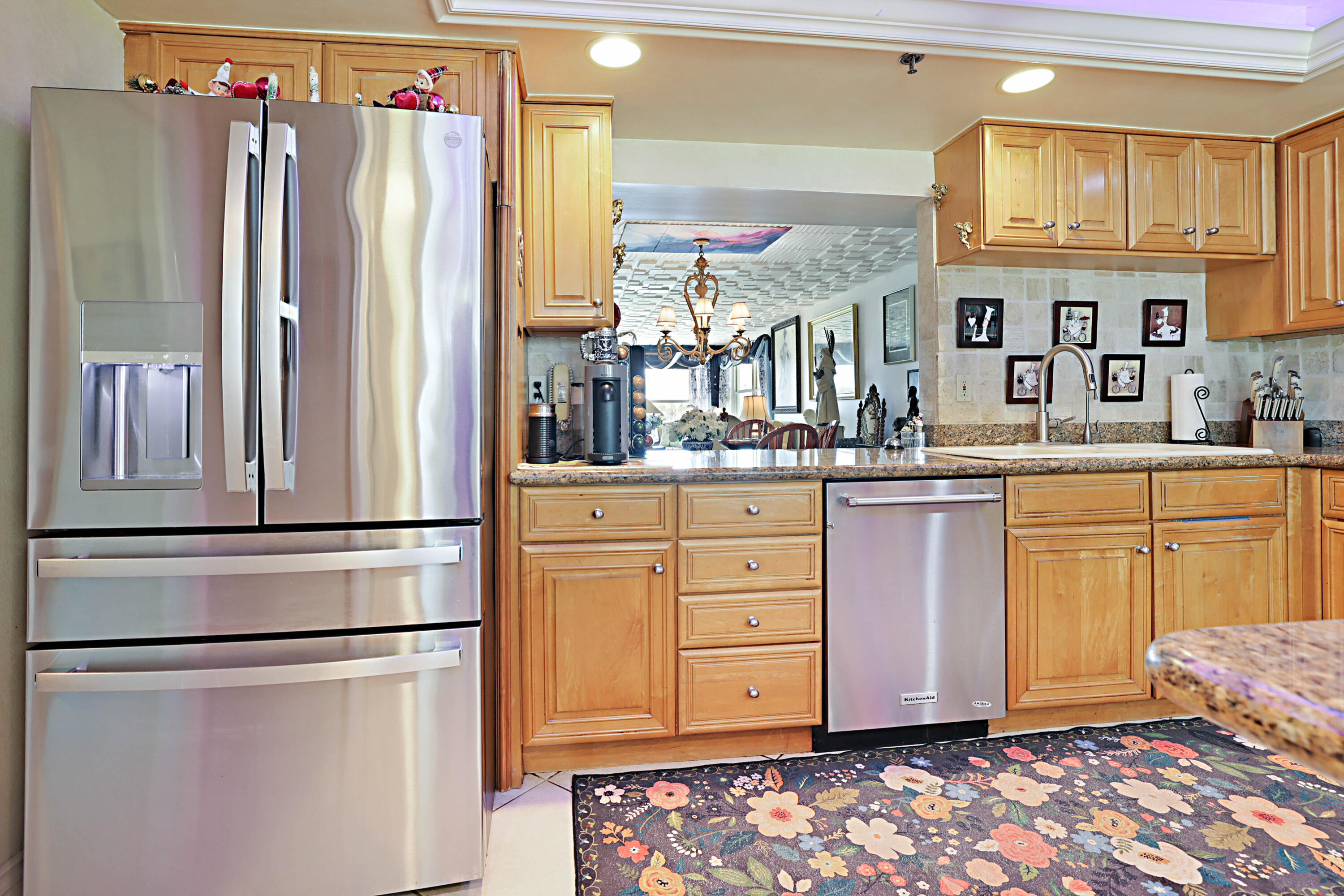 374 Golfview #205, North Palm Beach FL 33408