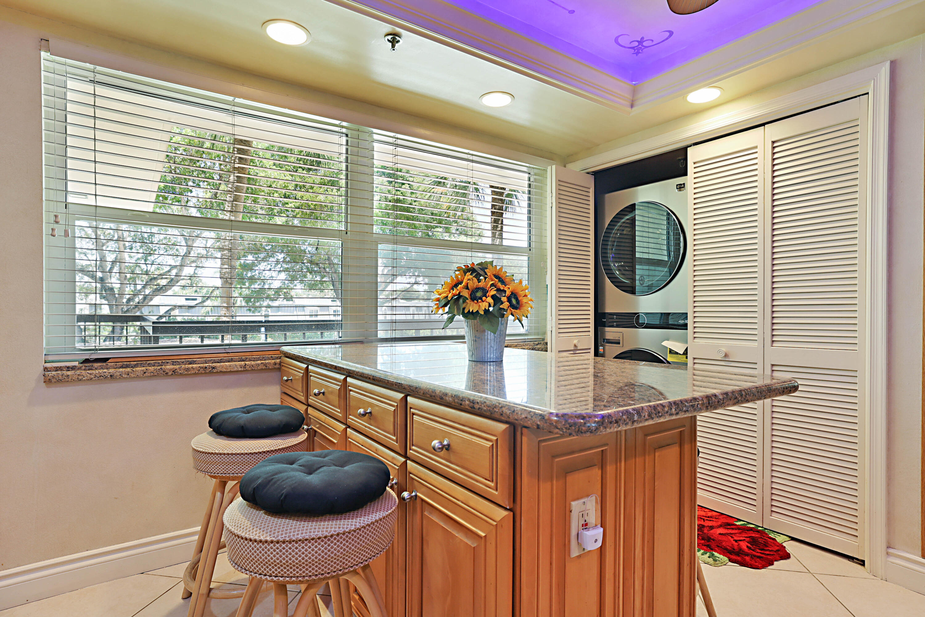 374 Golfview #205, North Palm Beach FL 33408
