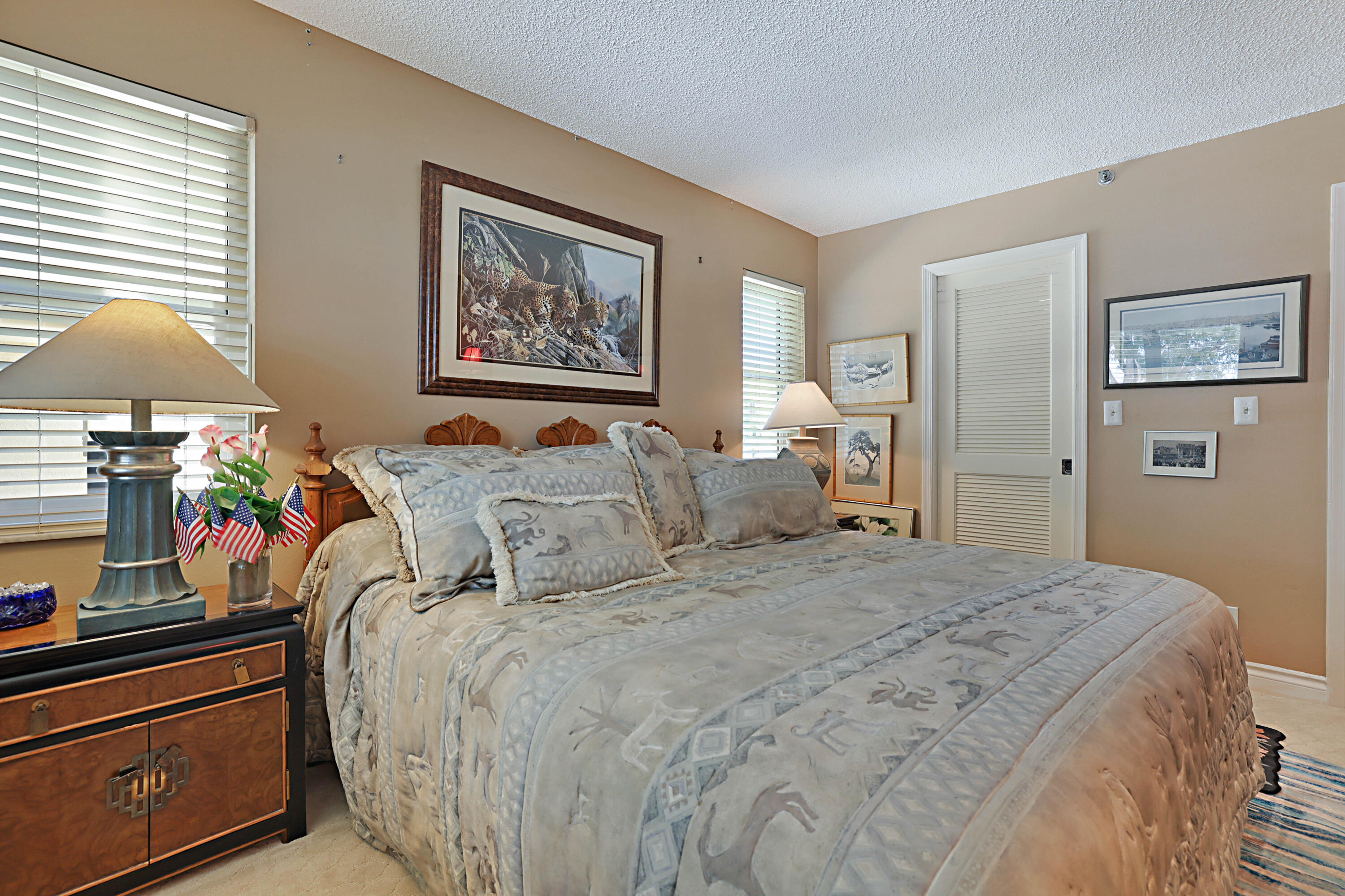 374 Golfview #205, North Palm Beach FL 33408