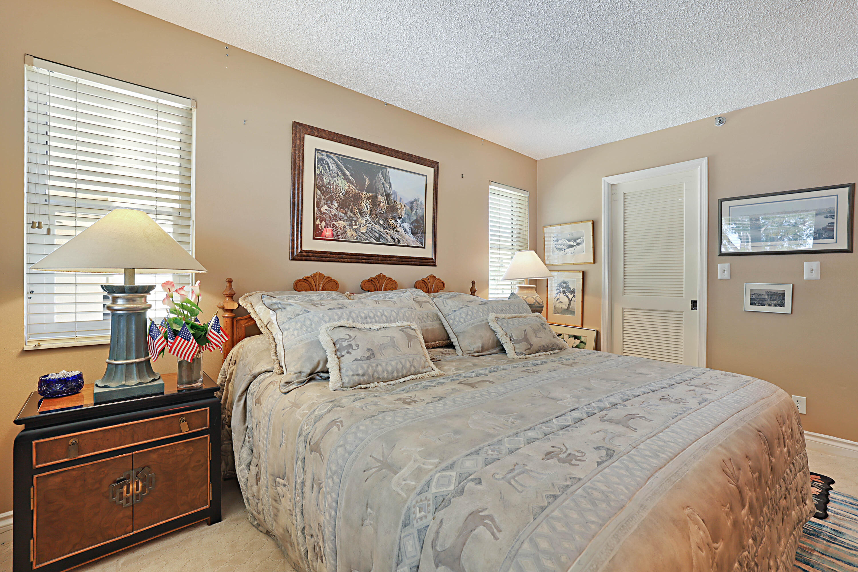 374 Golfview #205, North Palm Beach FL 33408