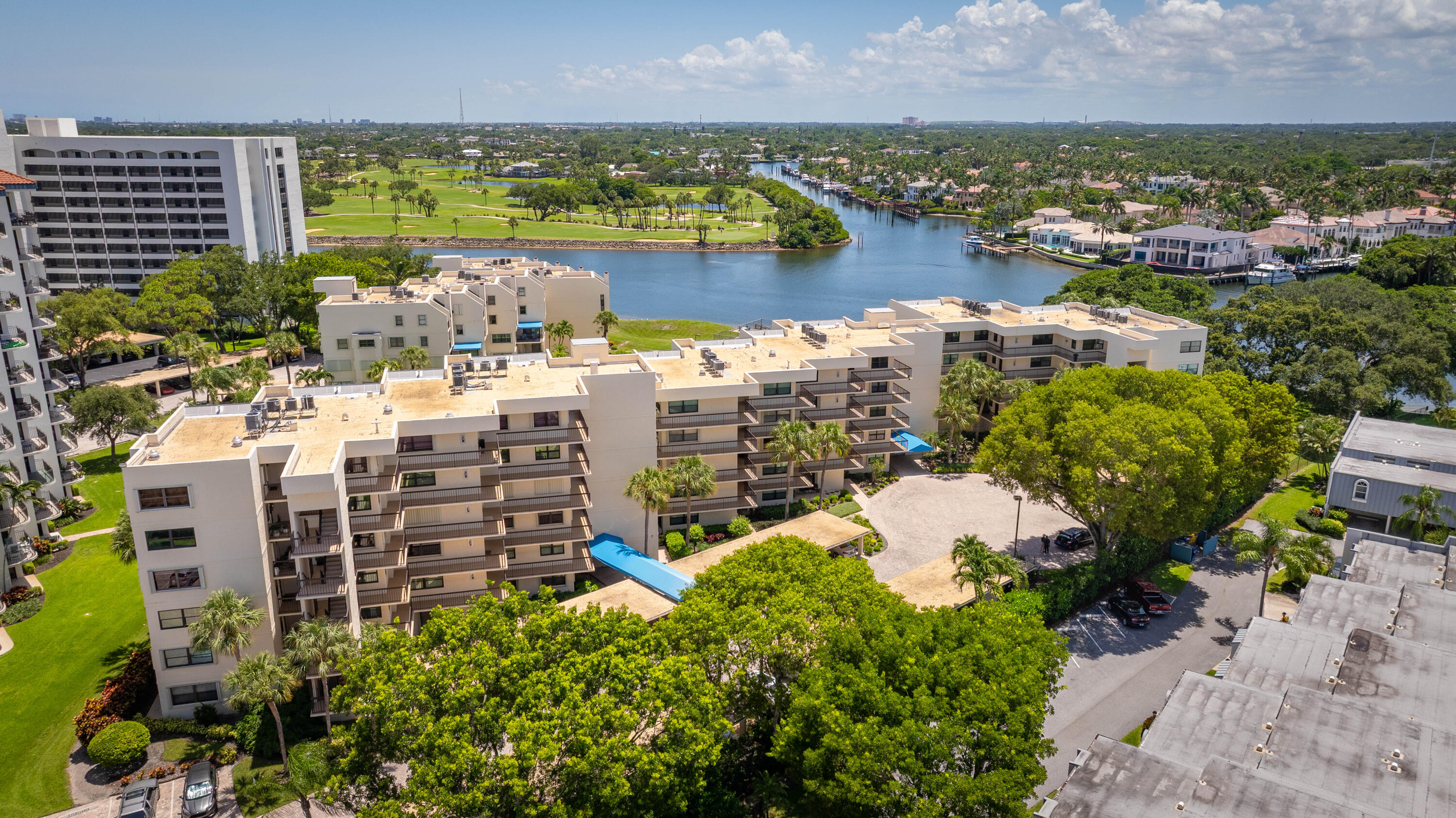 374 Golfview #205, North Palm Beach FL 33408
