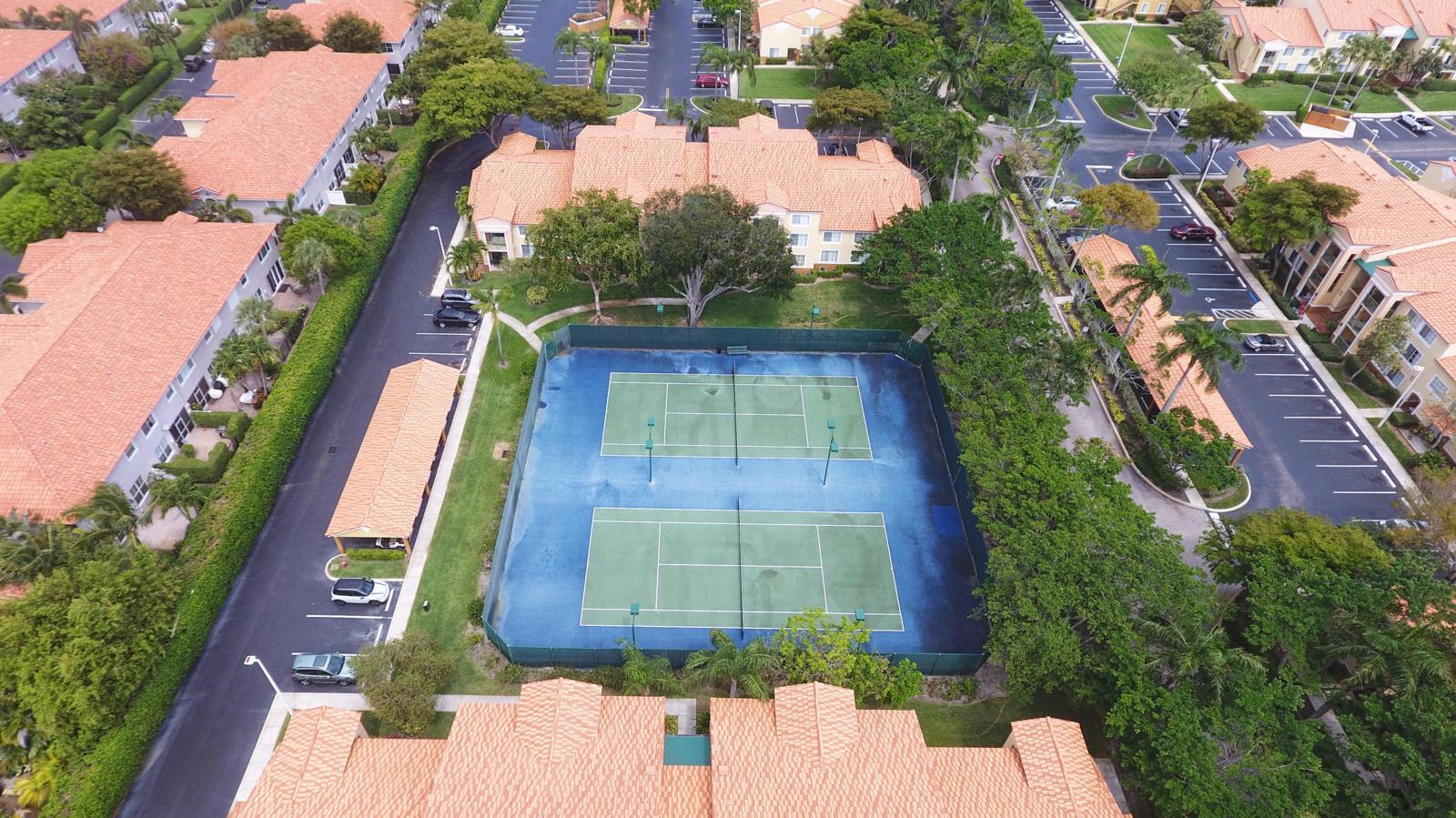 123 Yacht Club #207, Hypoluxo FL 33462