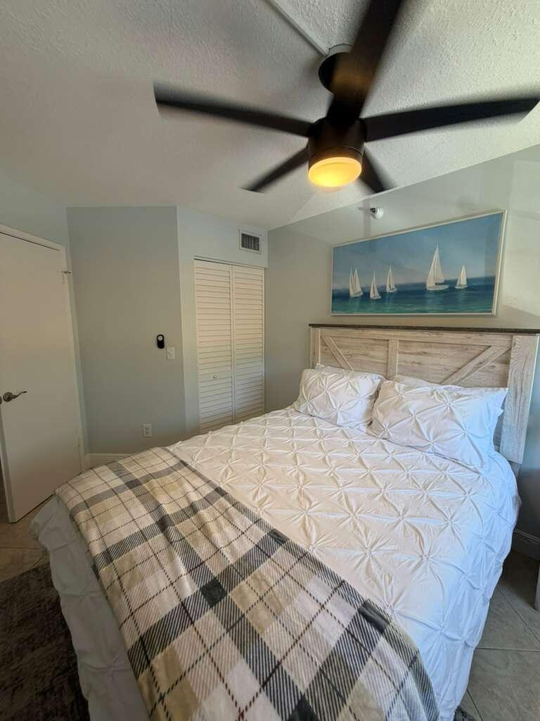 123 Yacht Club #207, Hypoluxo FL 33462