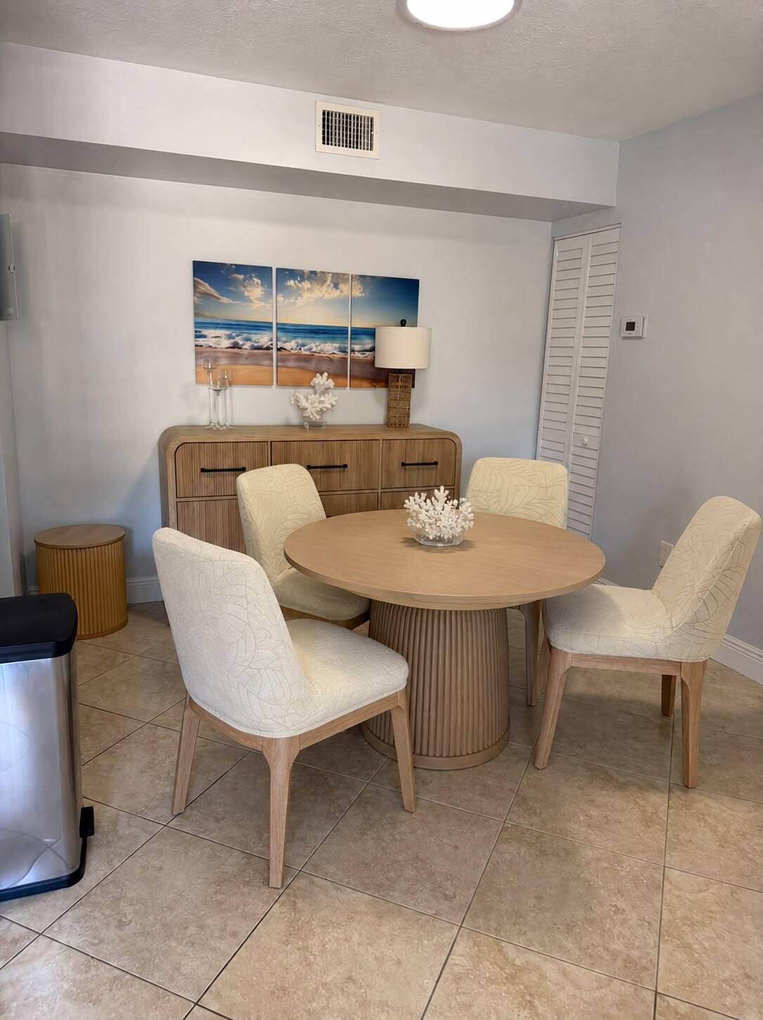 123 Yacht Club #207, Hypoluxo FL 33462