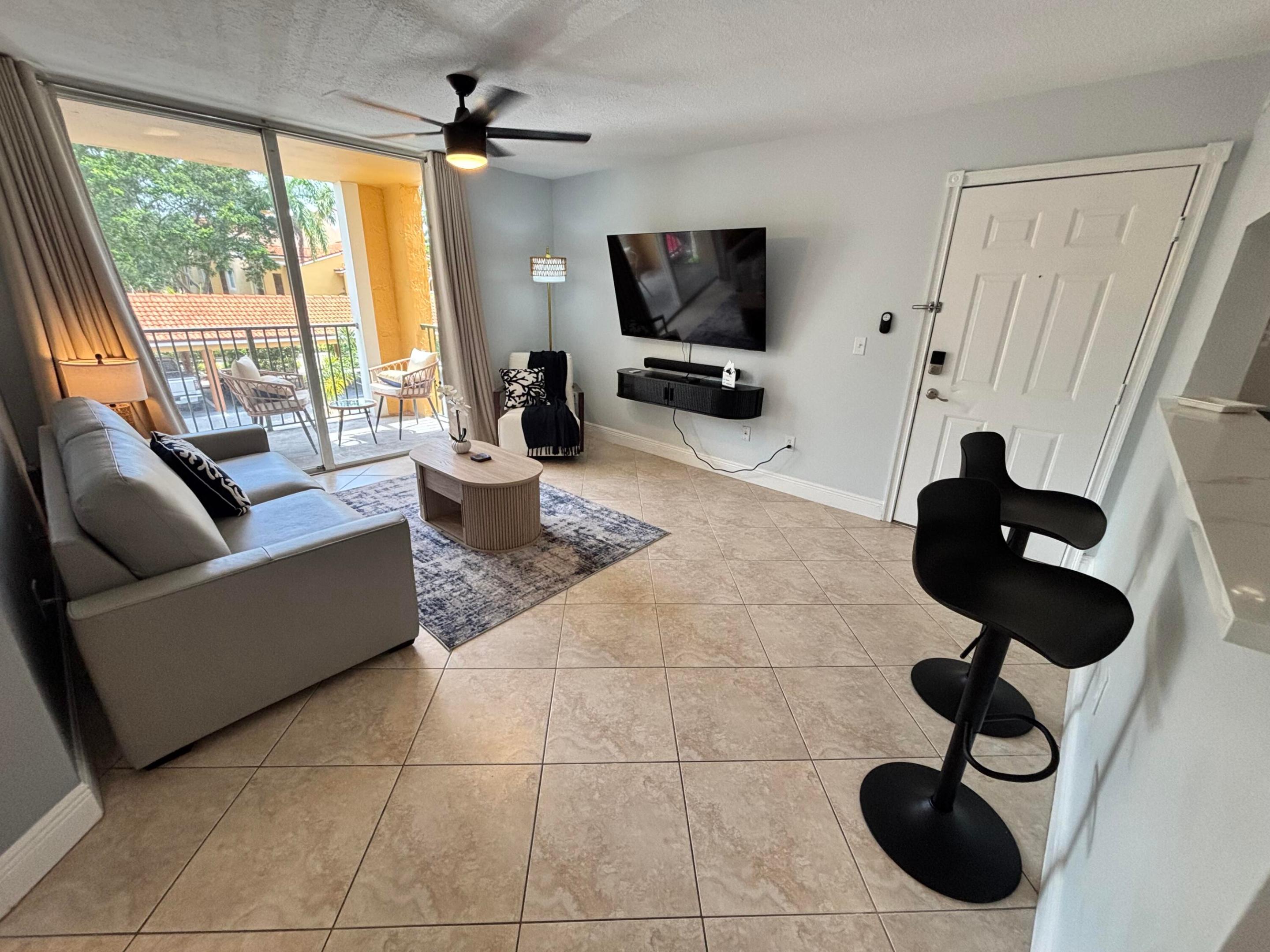 123 Yacht Club #207, Hypoluxo FL 33462