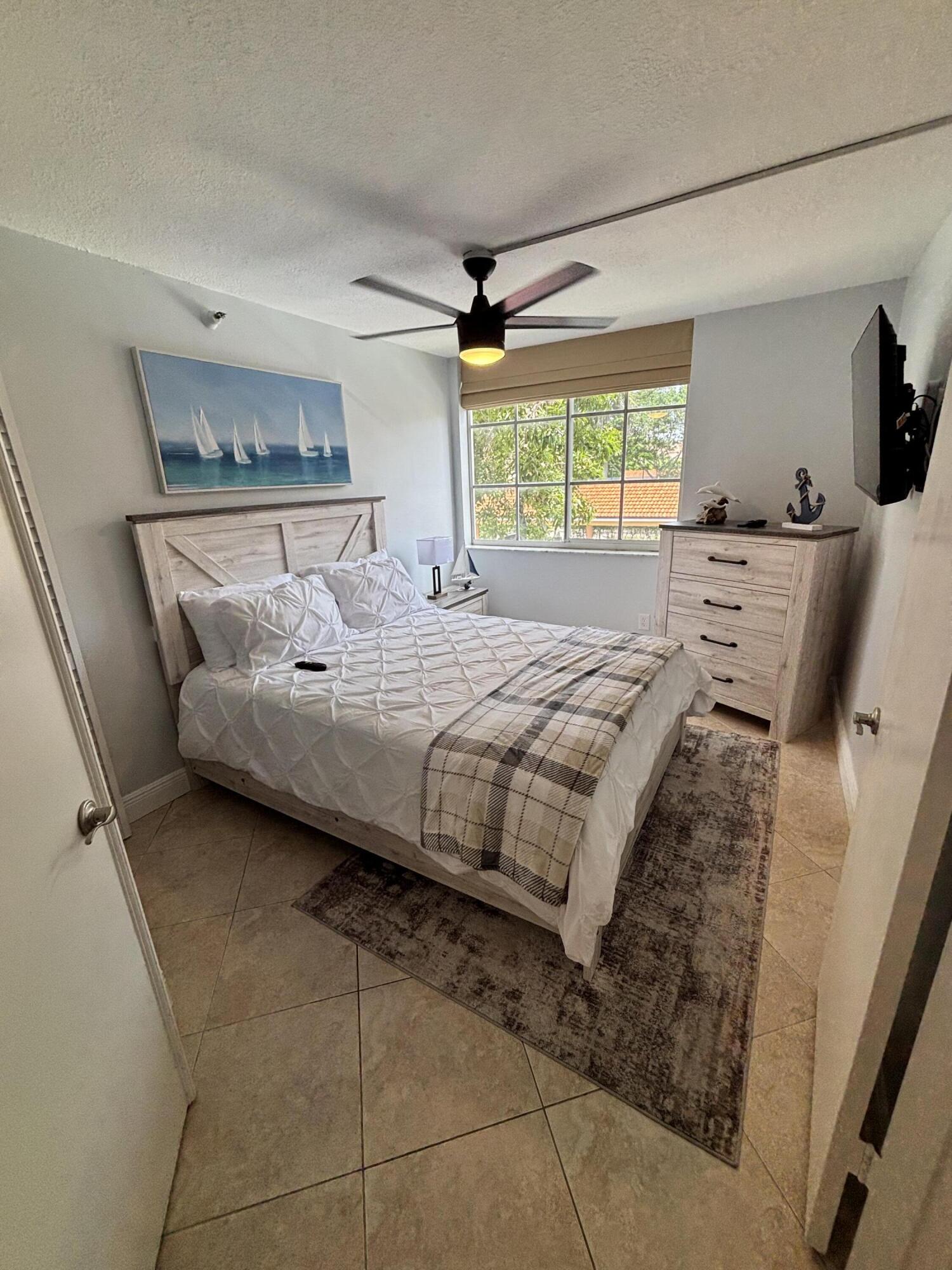 123 Yacht Club #207, Hypoluxo FL 33462