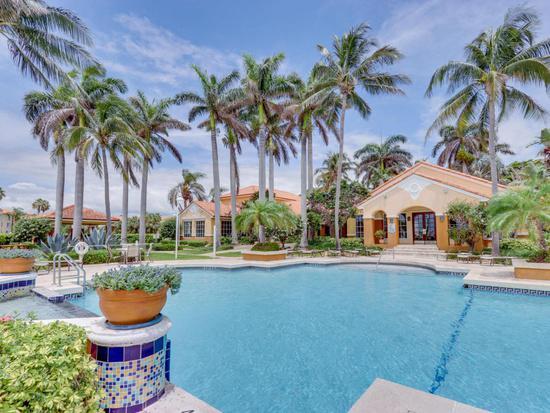 123 Yacht Club #207, Hypoluxo FL 33462