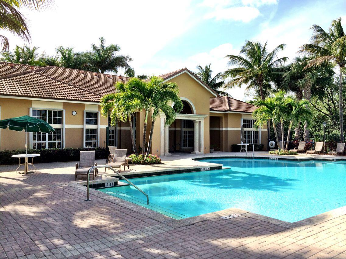 123 Yacht Club #207, Hypoluxo FL 33462