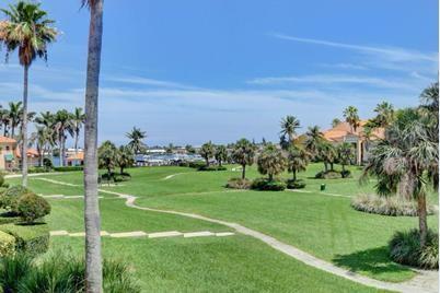 123 Yacht Club #207, Hypoluxo FL 33462