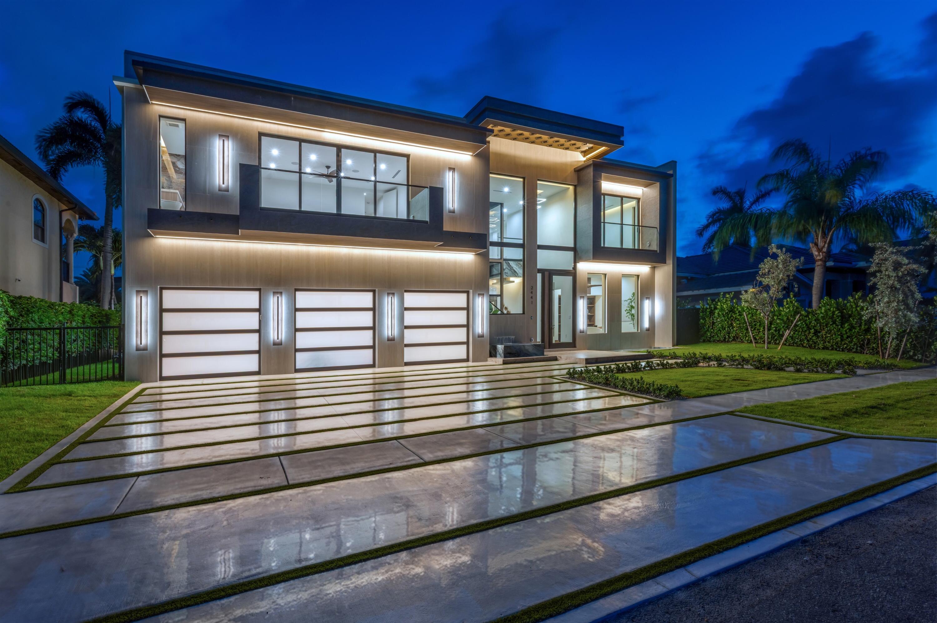 2441 NE 48th, Lighthouse Point FL 33064