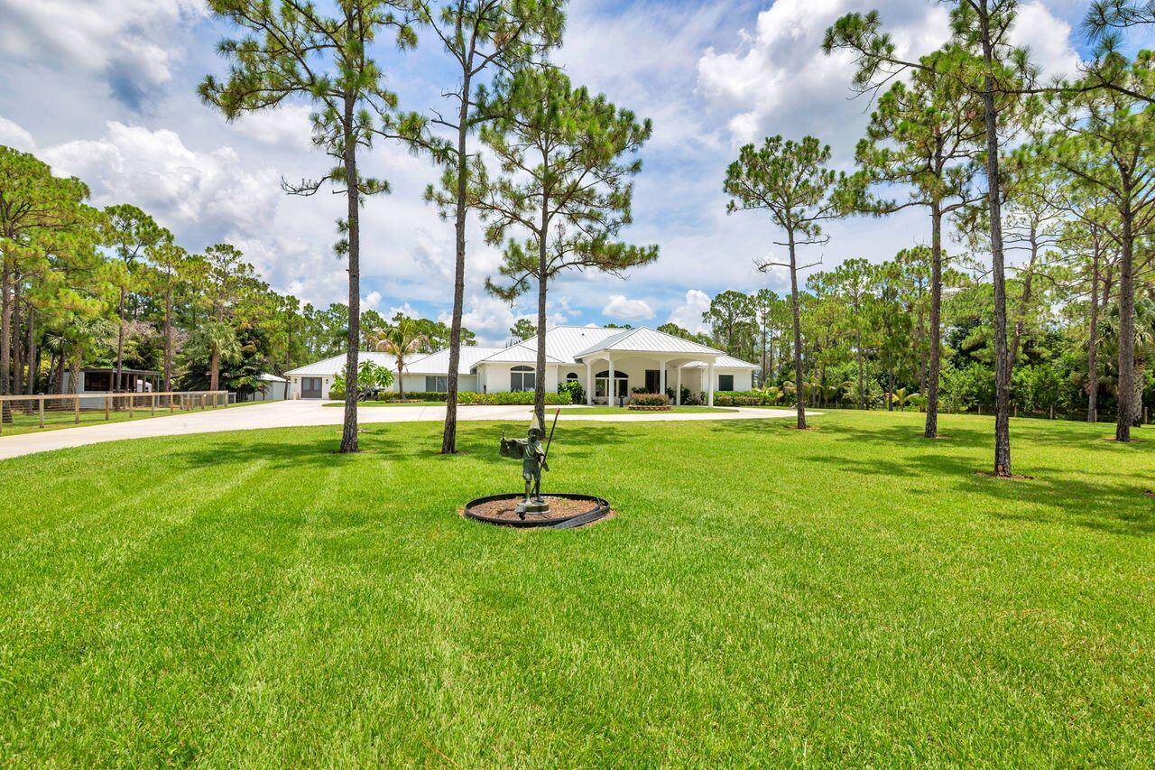 14819 Broken Arrow, Palm Beach Gardens FL 33418