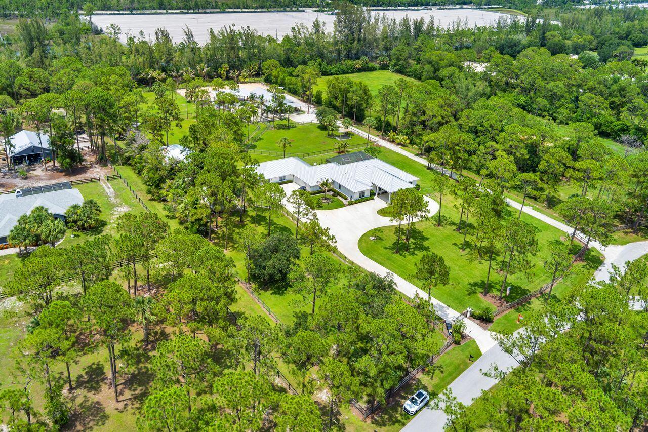 14819 Broken Arrow, Palm Beach Gardens FL 33418