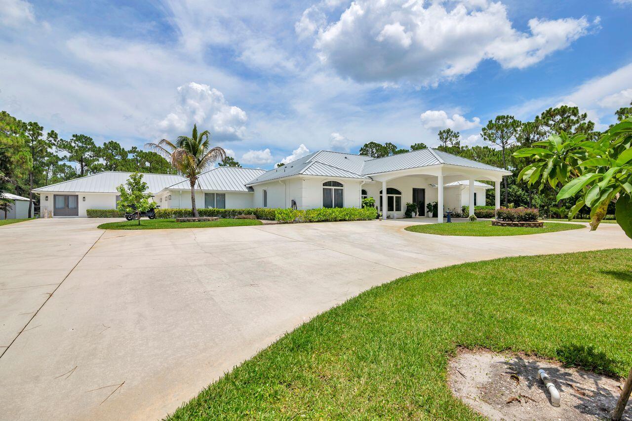 14819 Broken Arrow, Palm Beach Gardens FL 33418