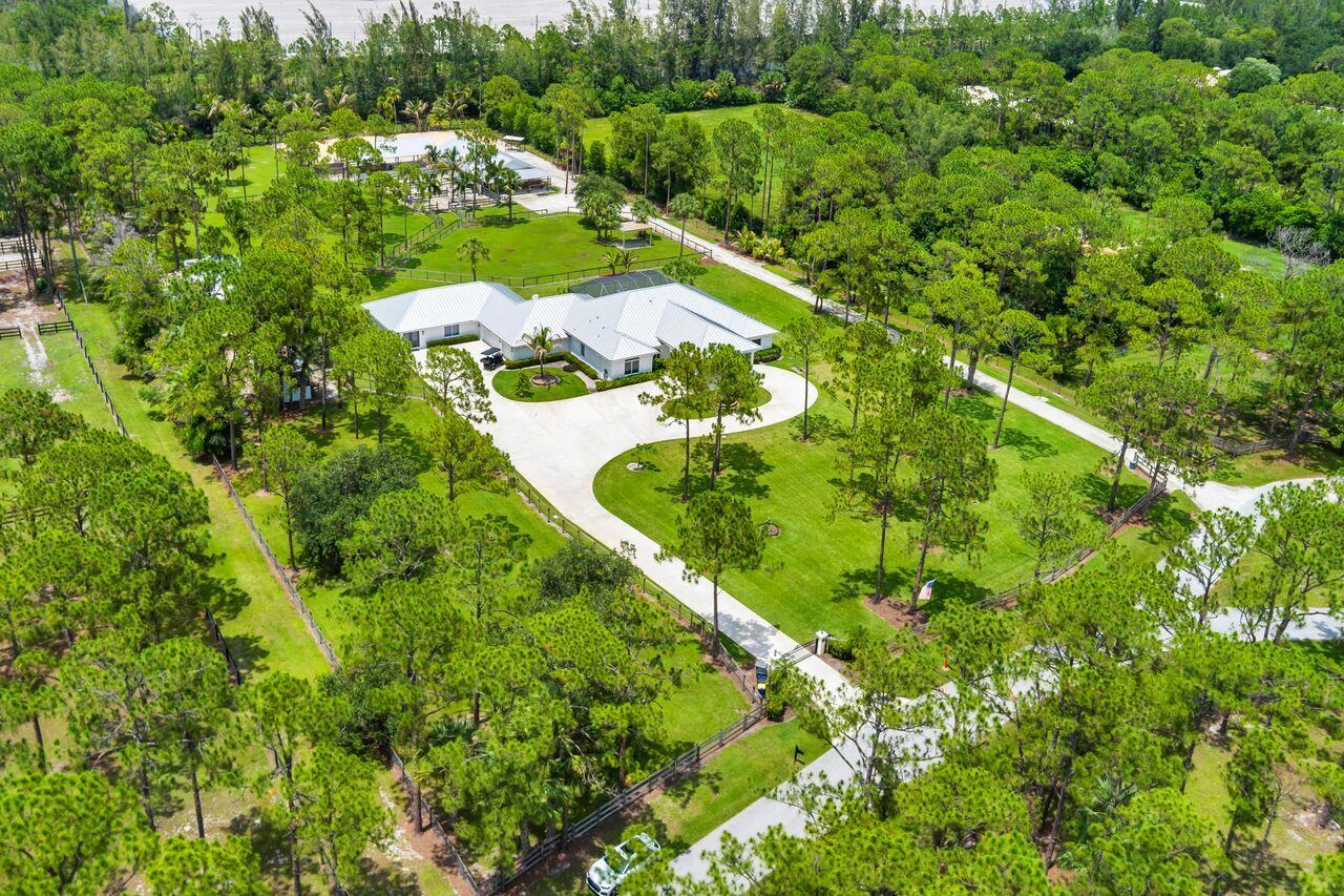 14819 Broken Arrow, Palm Beach Gardens FL 33418