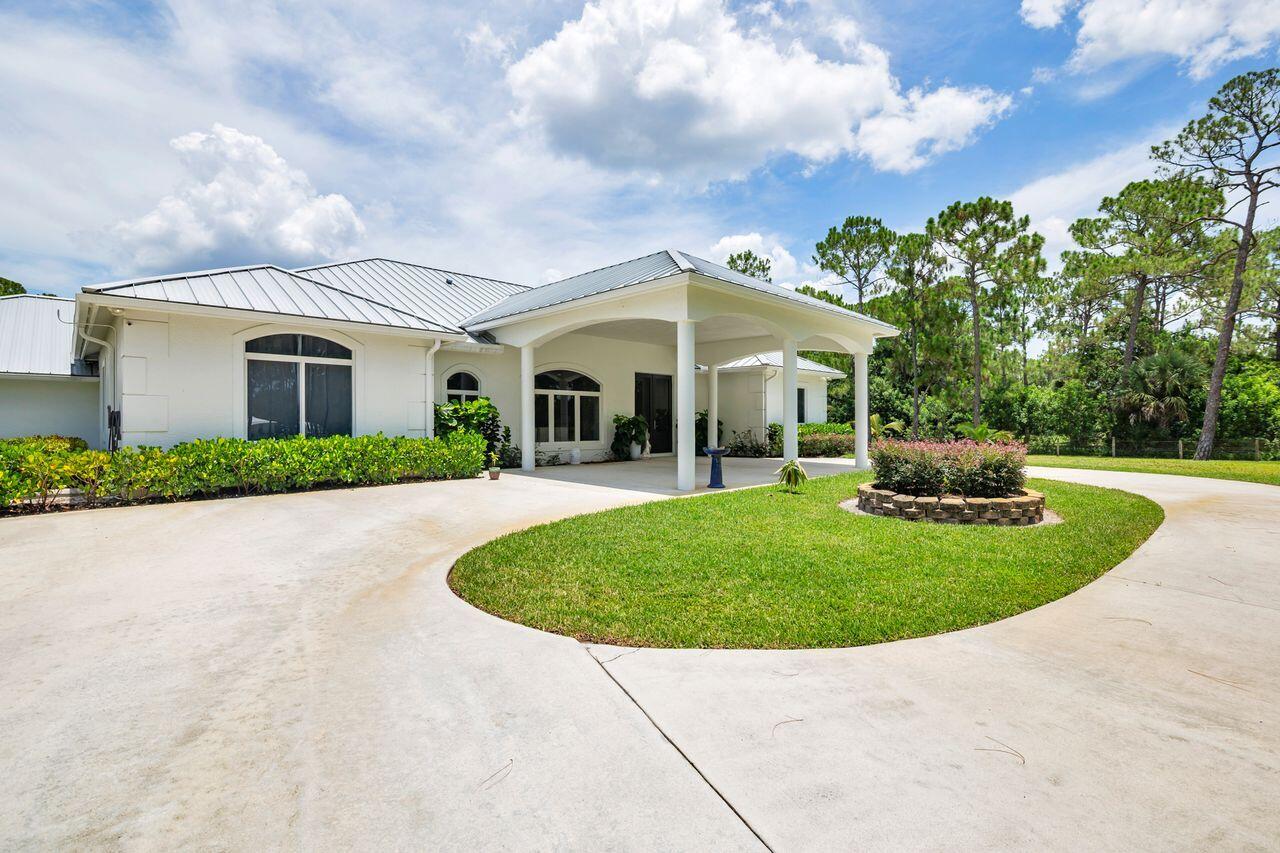 14819 Broken Arrow, Palm Beach Gardens FL 33418