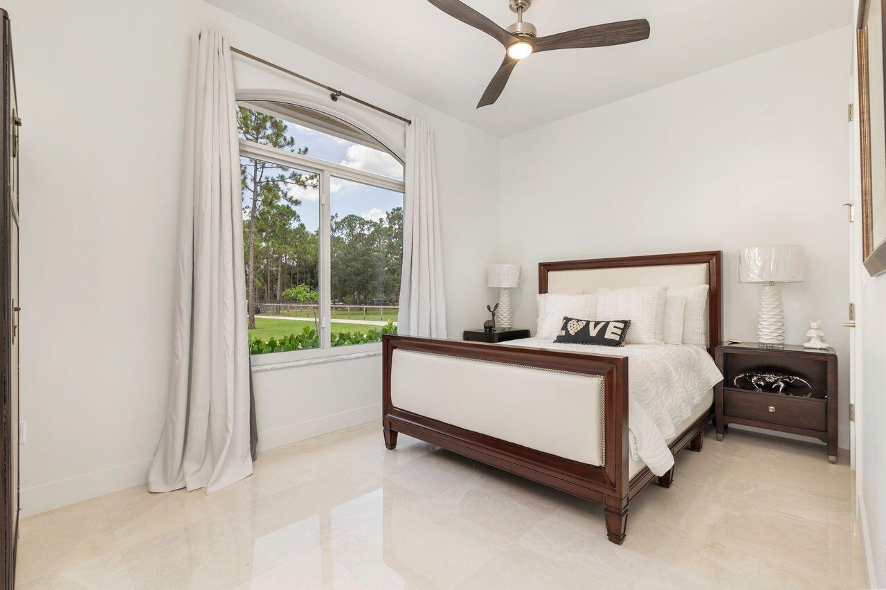 14819 Broken Arrow, Palm Beach Gardens FL 33418