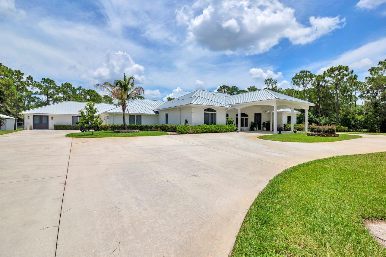 14819 Broken Arrow, Palm Beach Gardens FL 33418
