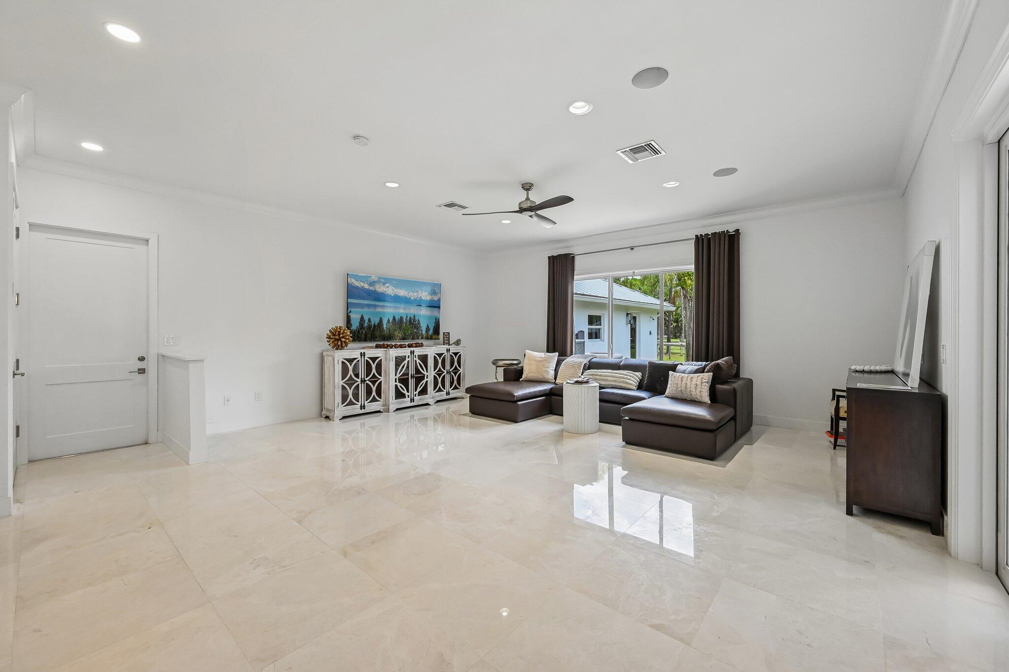 14819 Broken Arrow, Palm Beach Gardens FL 33418