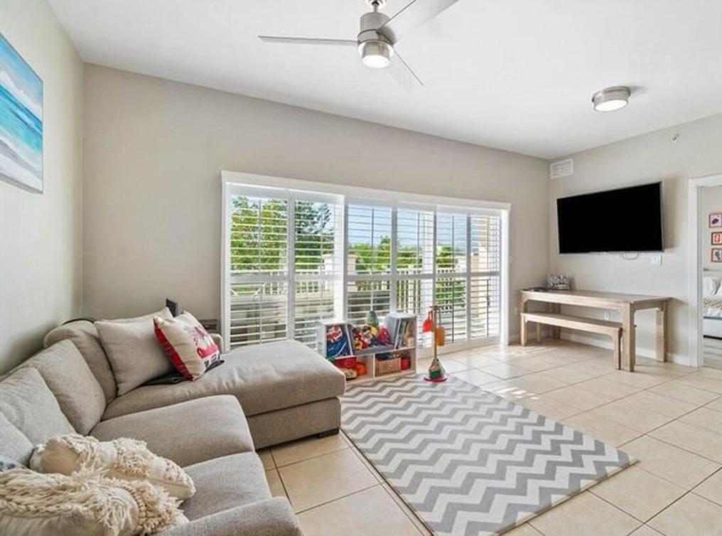 1931 NE 2nd #305, Deerfield Beach FL 33441