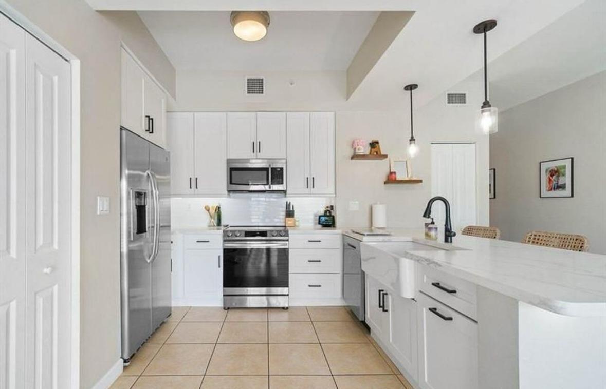 1931 NE 2nd #305, Deerfield Beach FL 33441