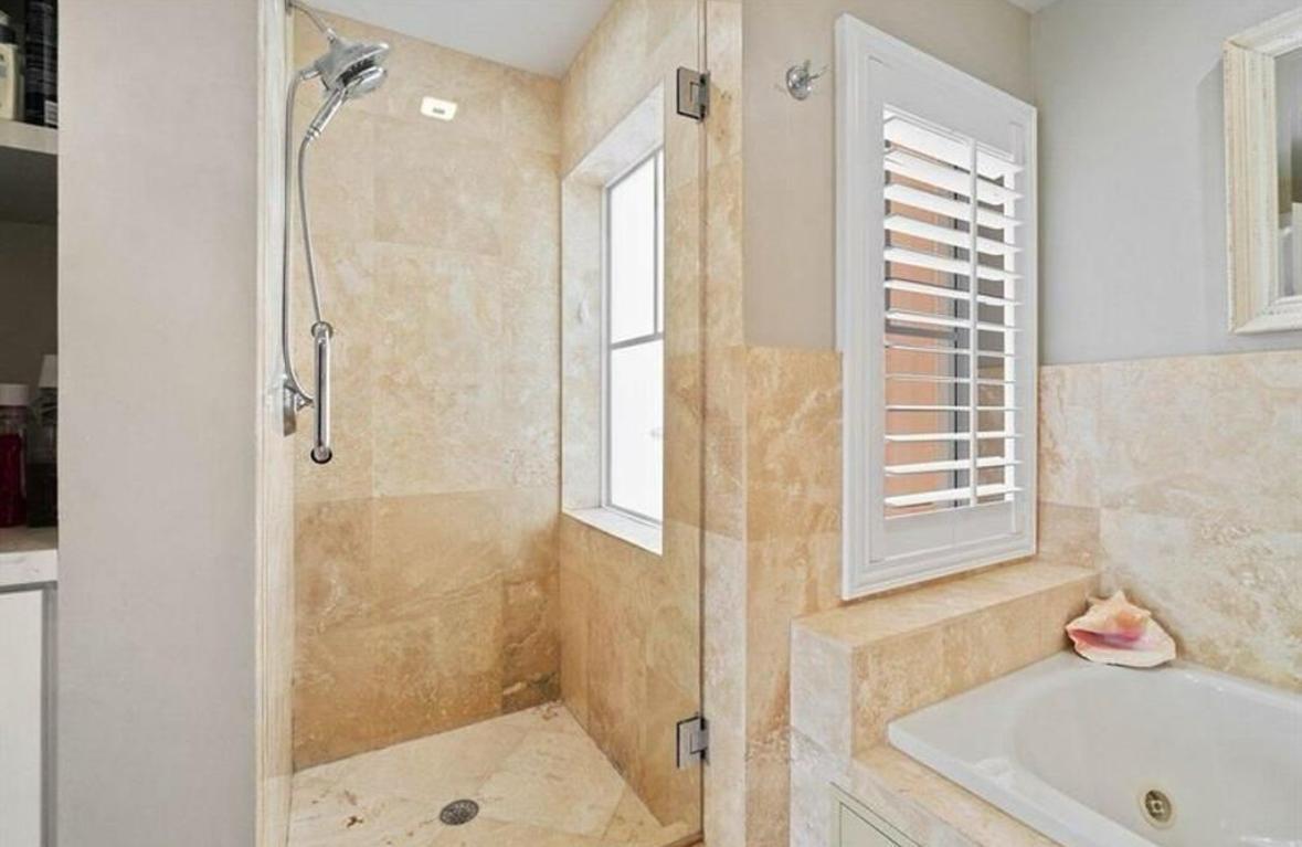 1931 NE 2nd #305, Deerfield Beach FL 33441