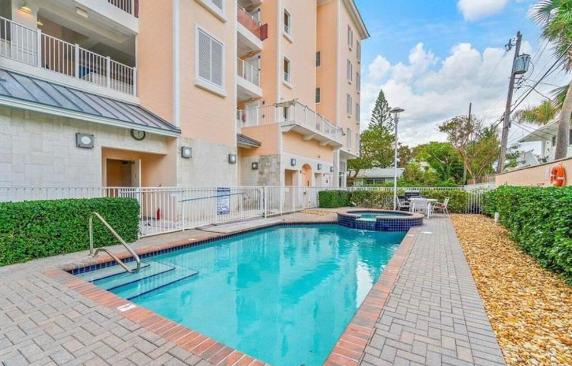 1931 NE 2nd #305, Deerfield Beach FL 33441