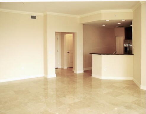 16100 Emerald Estates #389, Weston FL 33331