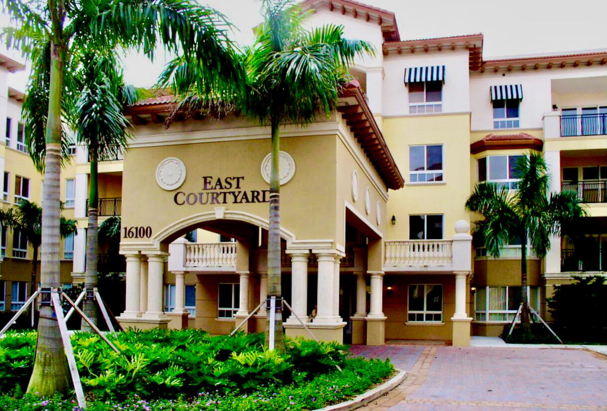 16100 Emerald Estates #389, Weston FL 33331