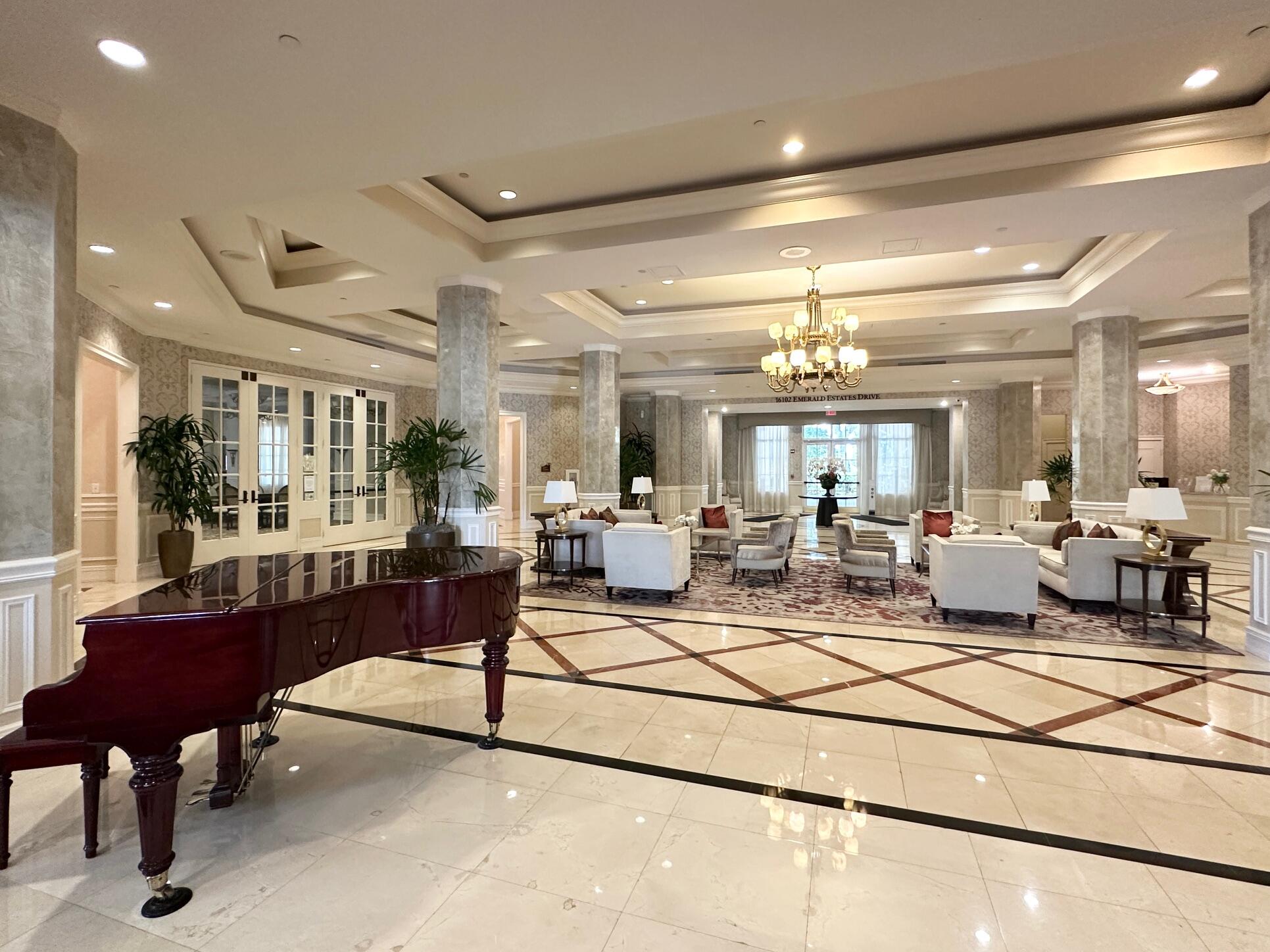 16100 Emerald Estates #389, Weston FL 33331