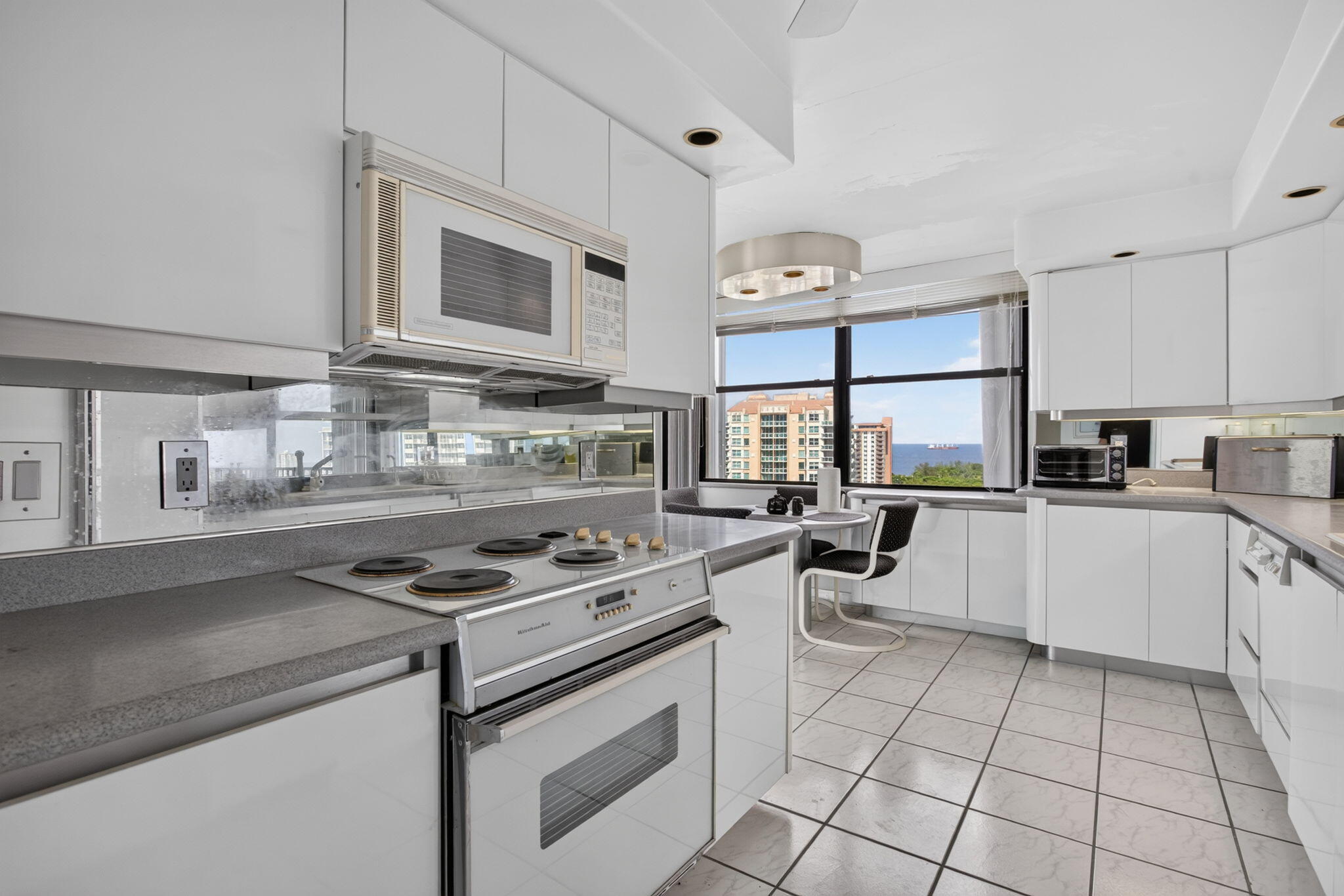 936 Intracoastal #16e, Fort Lauderdale FL 33304