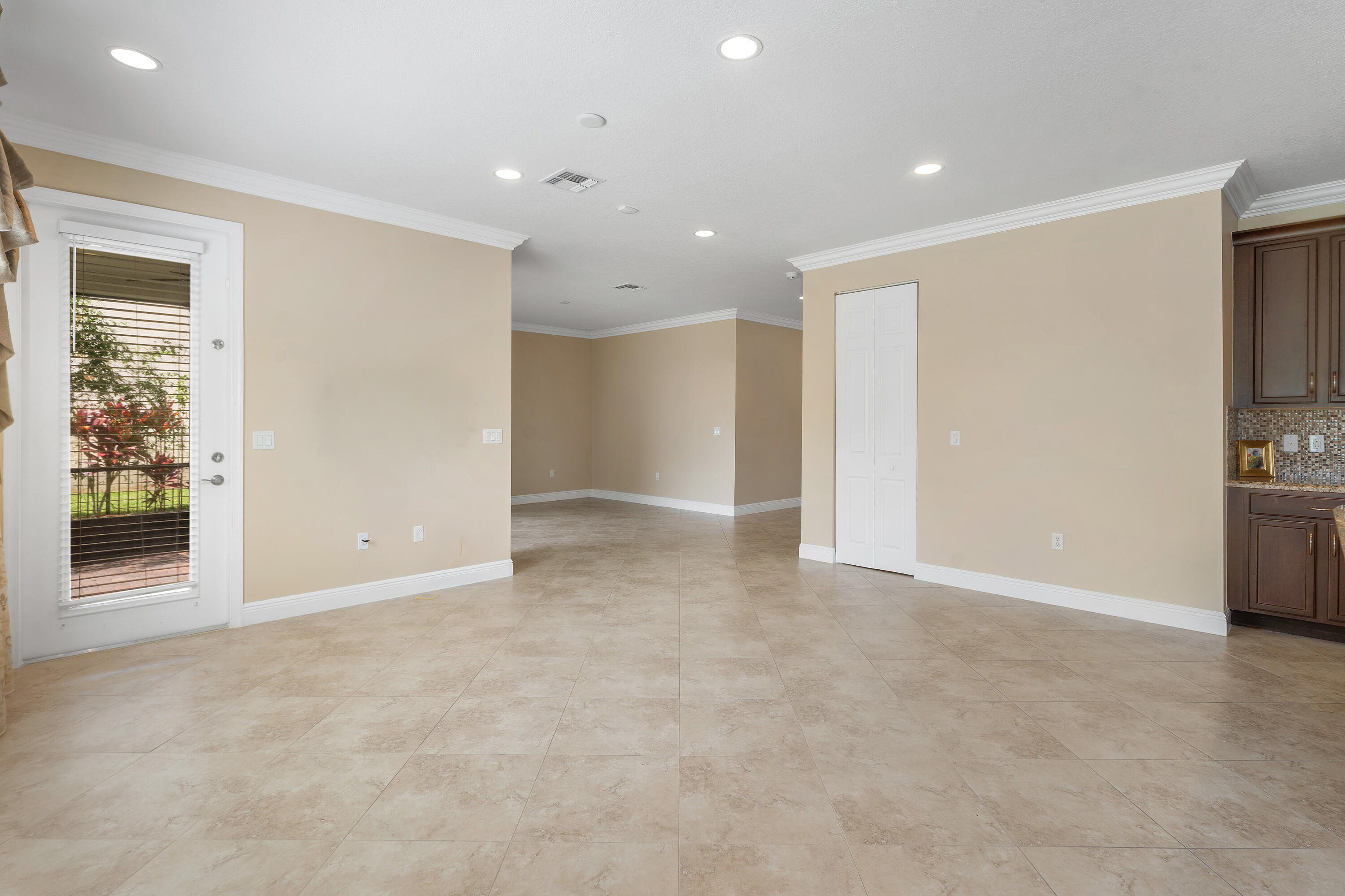 2417 Bellarosa, Royal Palm Beach FL 33411