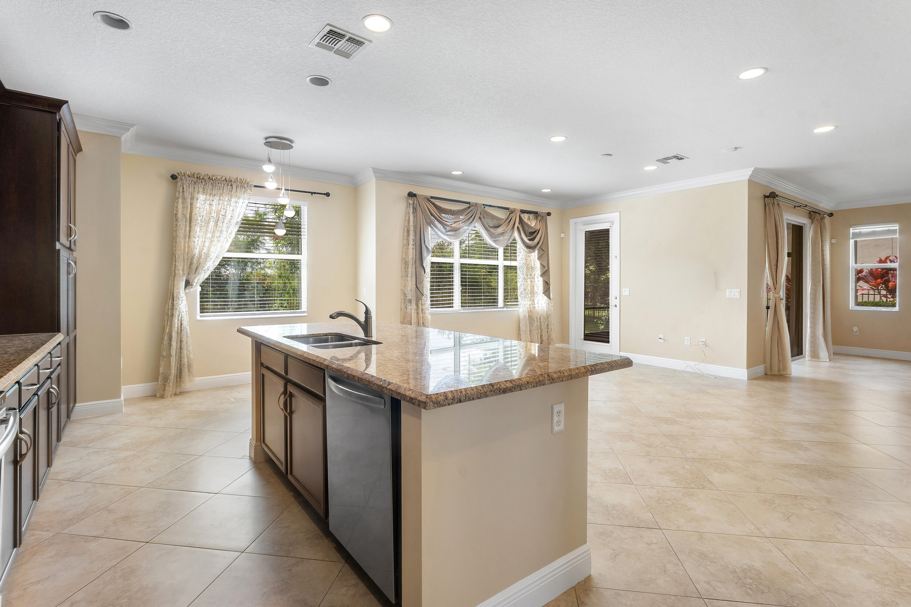 2417 Bellarosa, Royal Palm Beach FL 33411