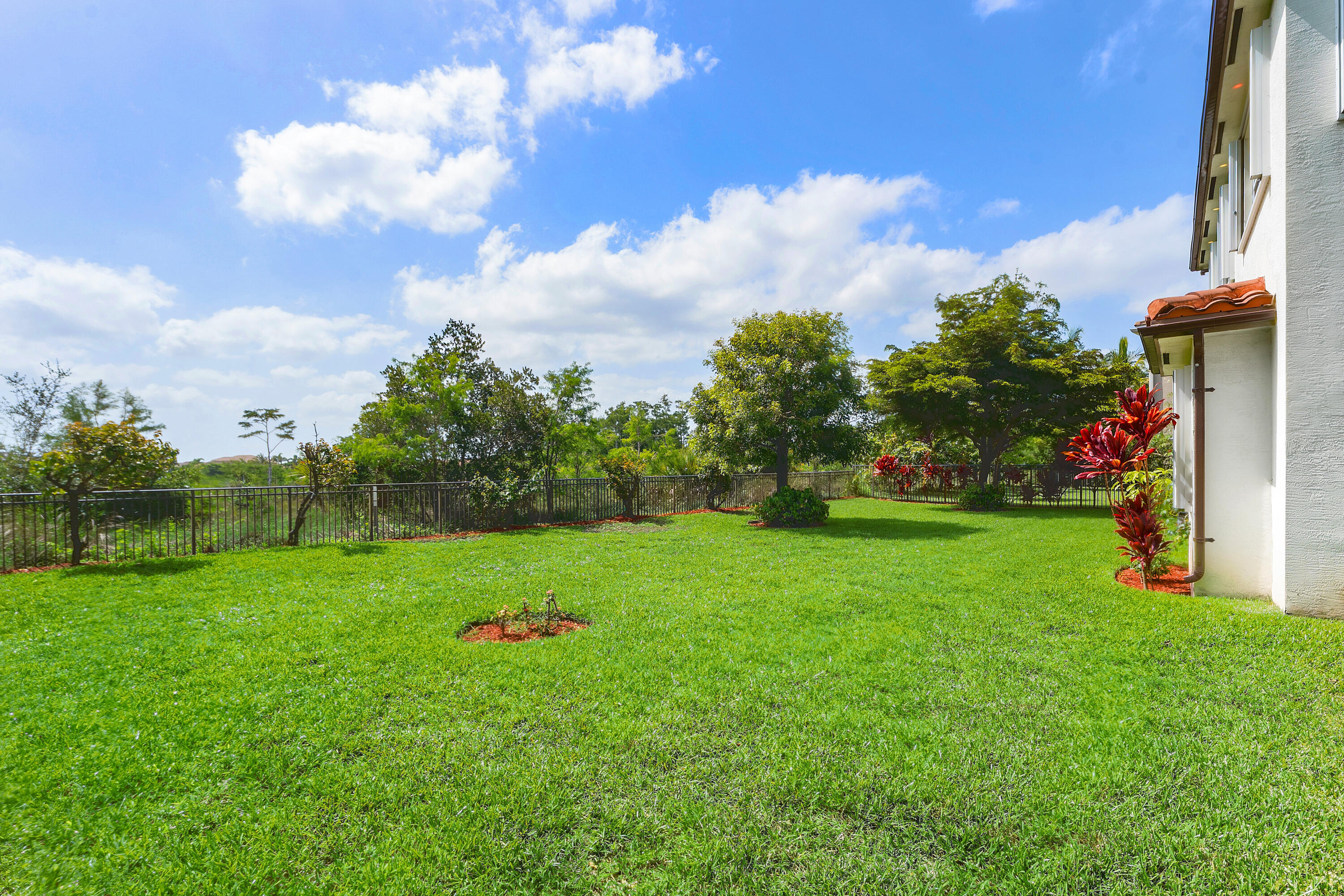 2417 Bellarosa, Royal Palm Beach FL 33411