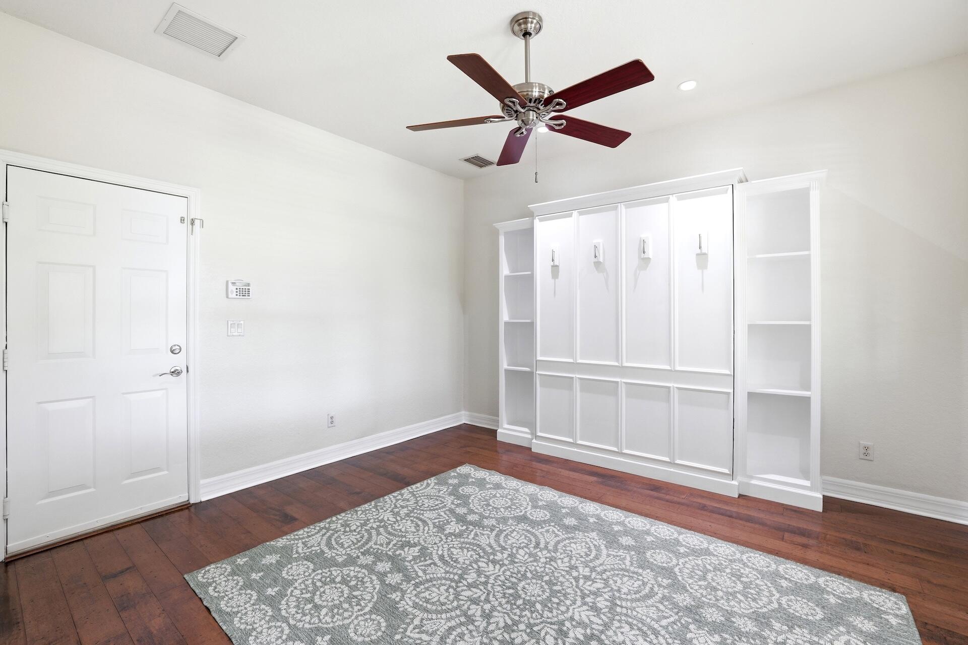 127 E Thatch Palm, Jupiter FL 33458