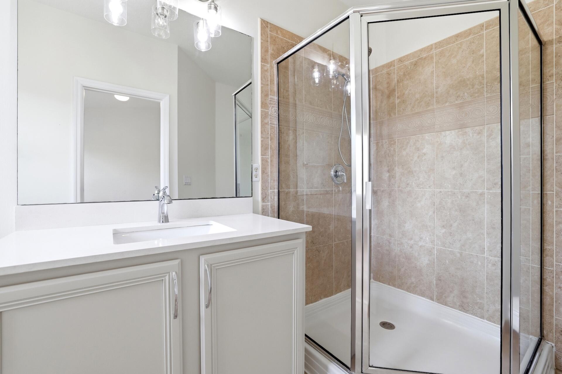 127 E Thatch Palm, Jupiter FL 33458