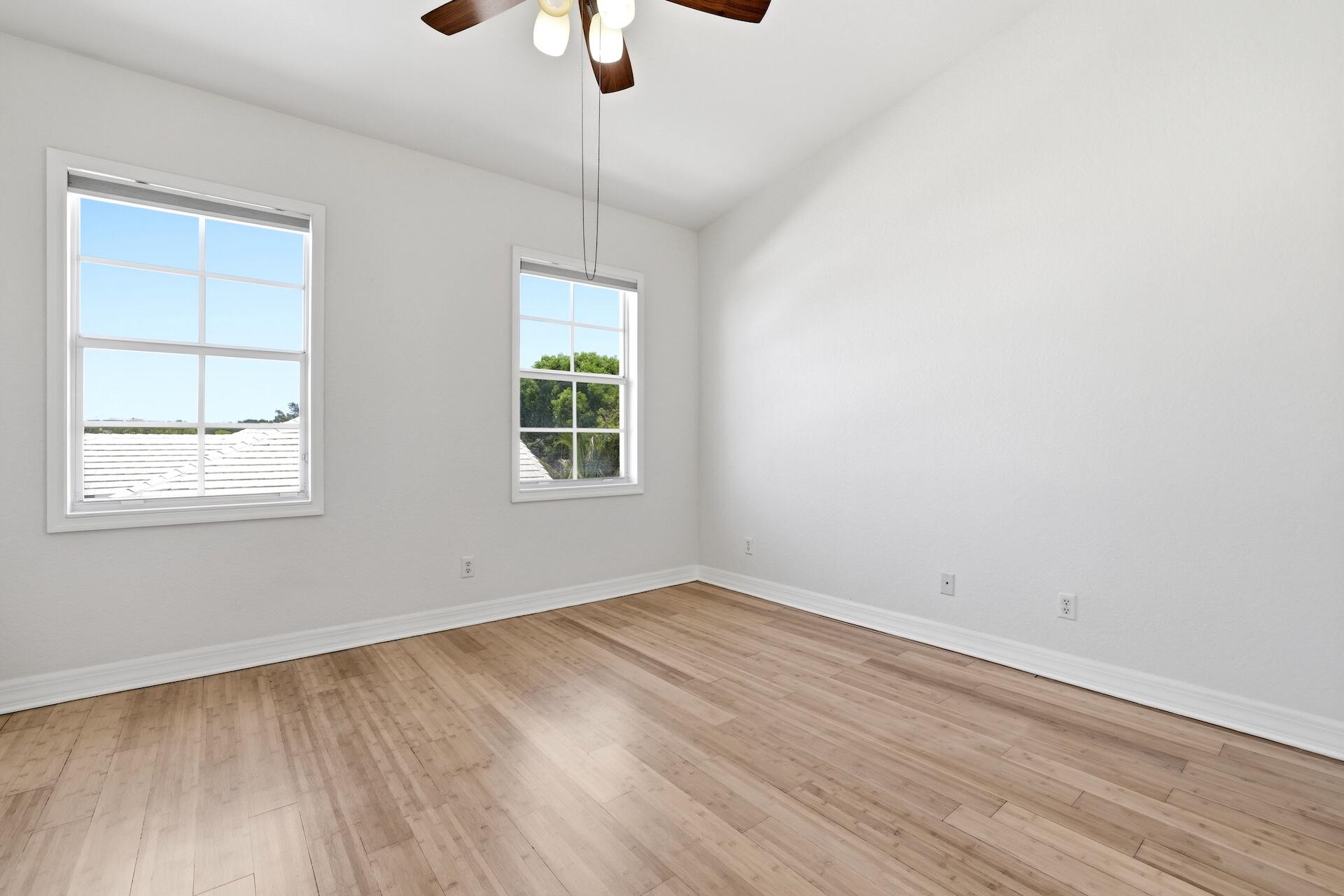 127 E Thatch Palm, Jupiter FL 33458