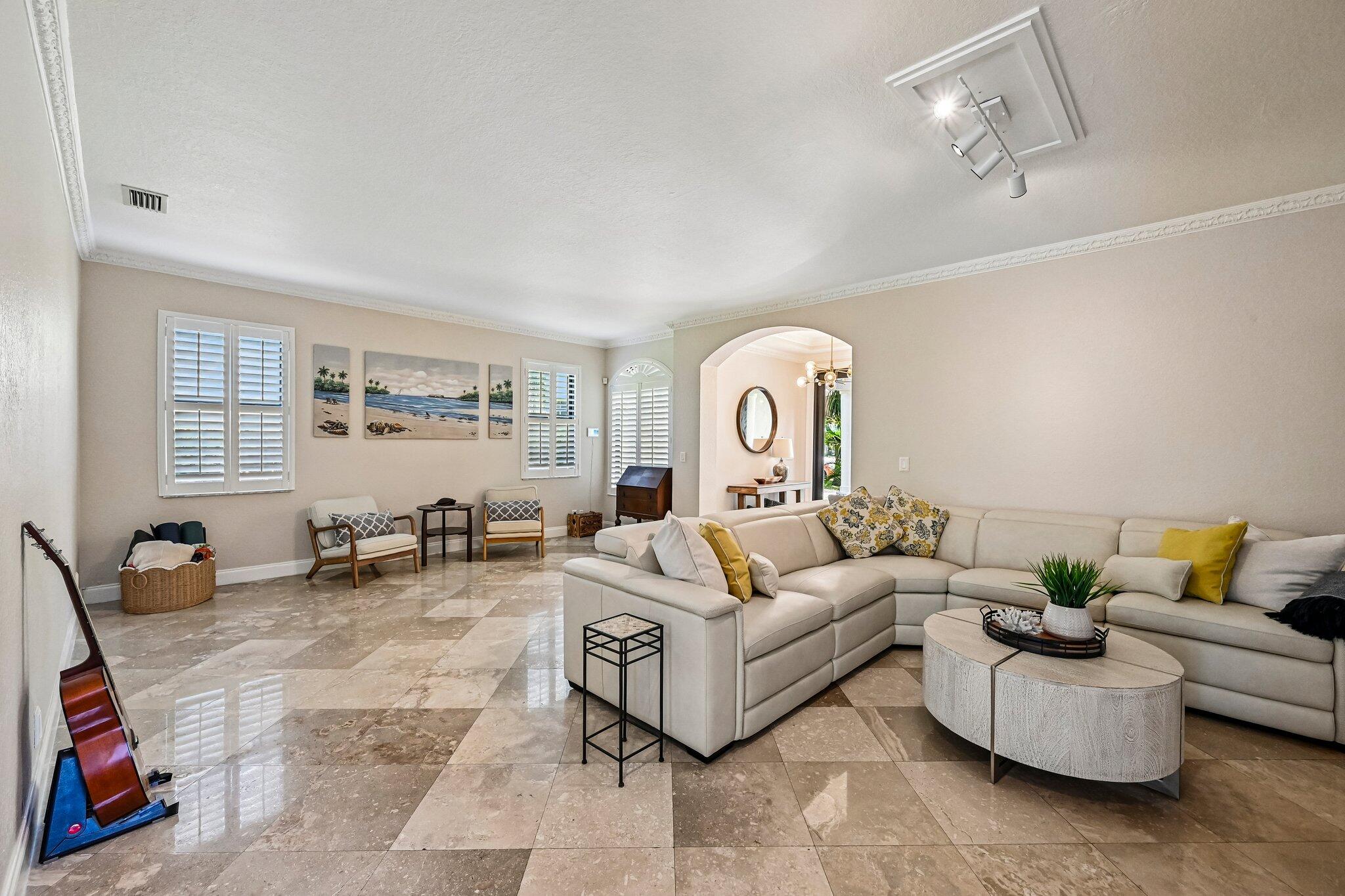 1121 Center Stone, Riviera Beach FL 33404