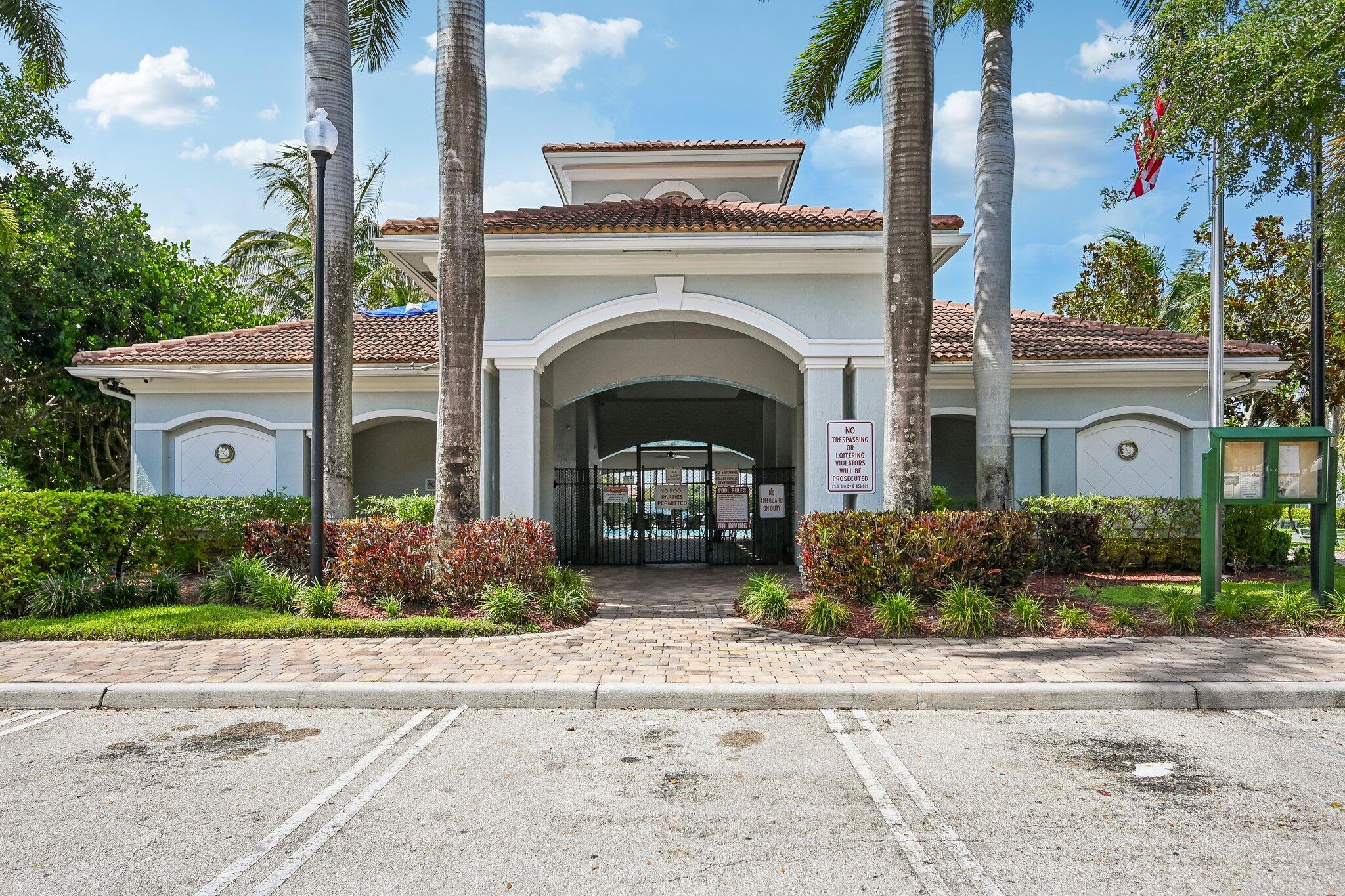 1121 Center Stone, Riviera Beach FL 33404