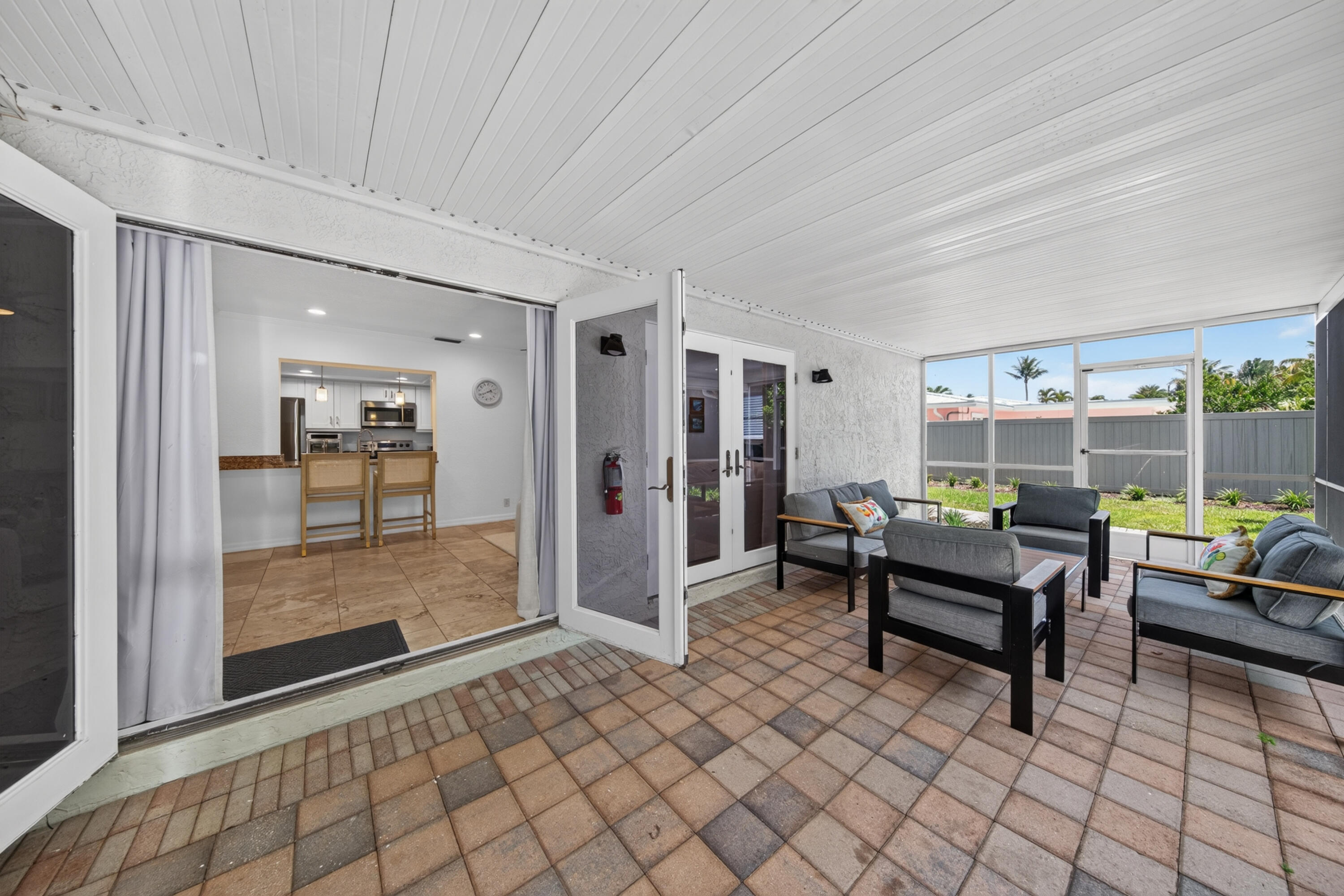 4431 NE 28th, Lighthouse Point FL 33064